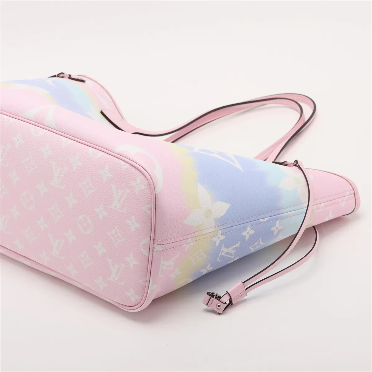 LV Escale Neverfull MM M45270 CA2220 Pink — view 3