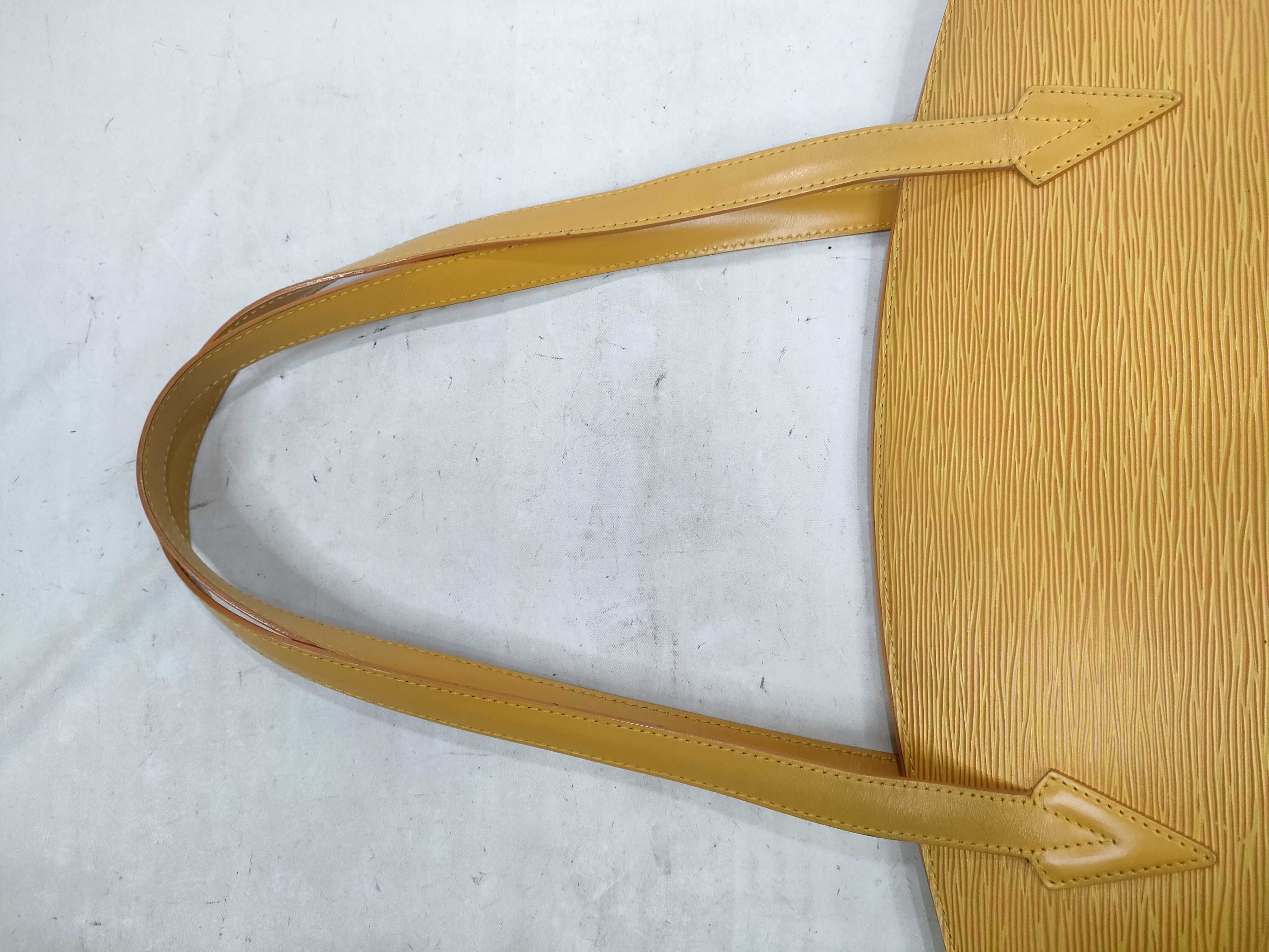 Epi Saint Jacques Poignee Long Shoulder Bag — view 3