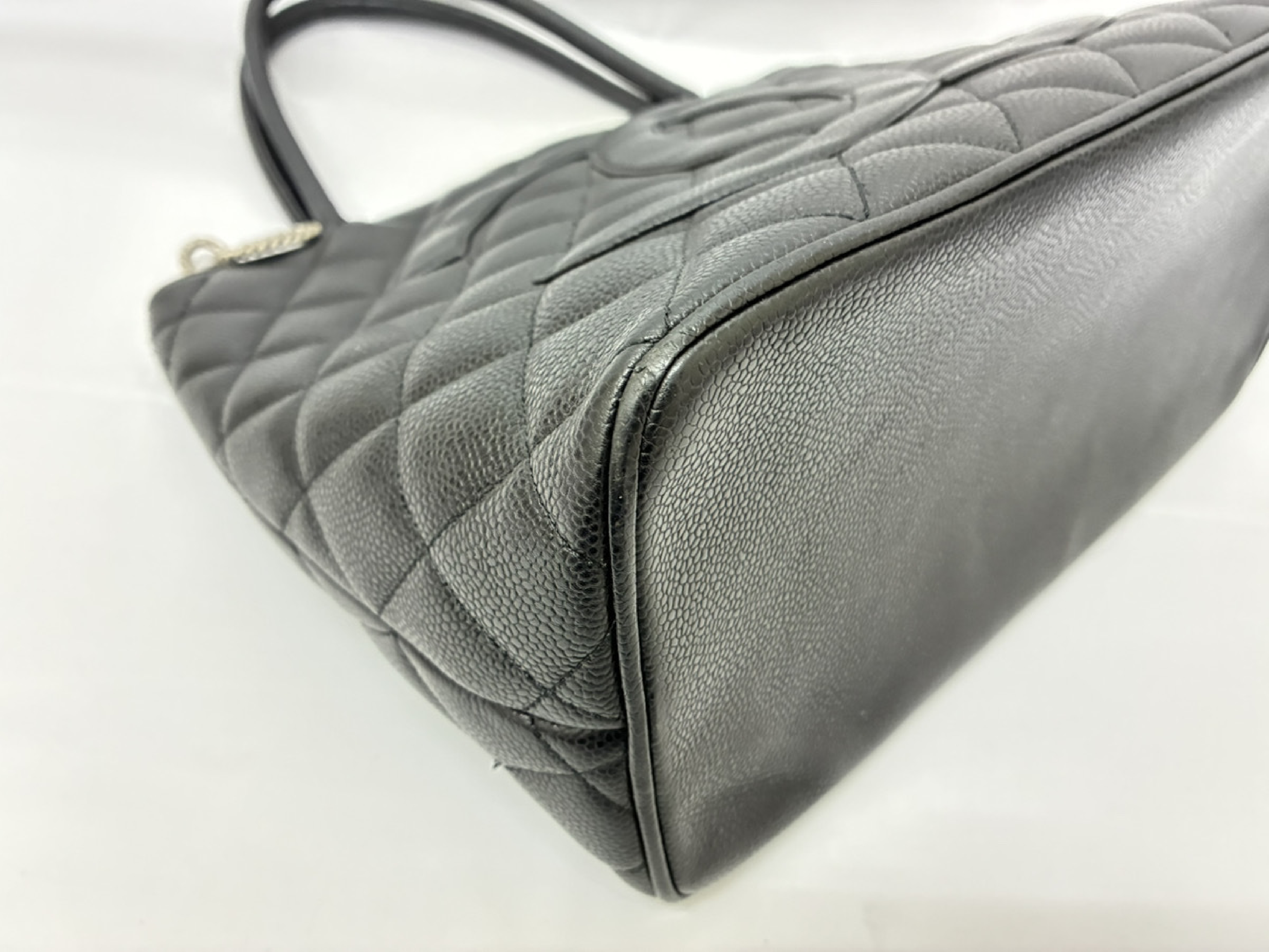Reissue Tote Caviar — view 3