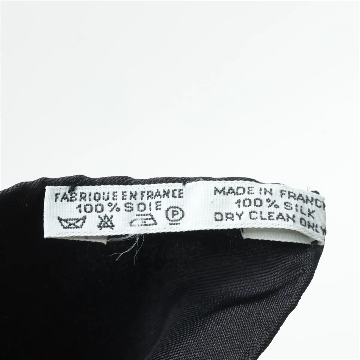 Carre 90 LES TAMBOURS Taiko Shoes Silk Black — view 7