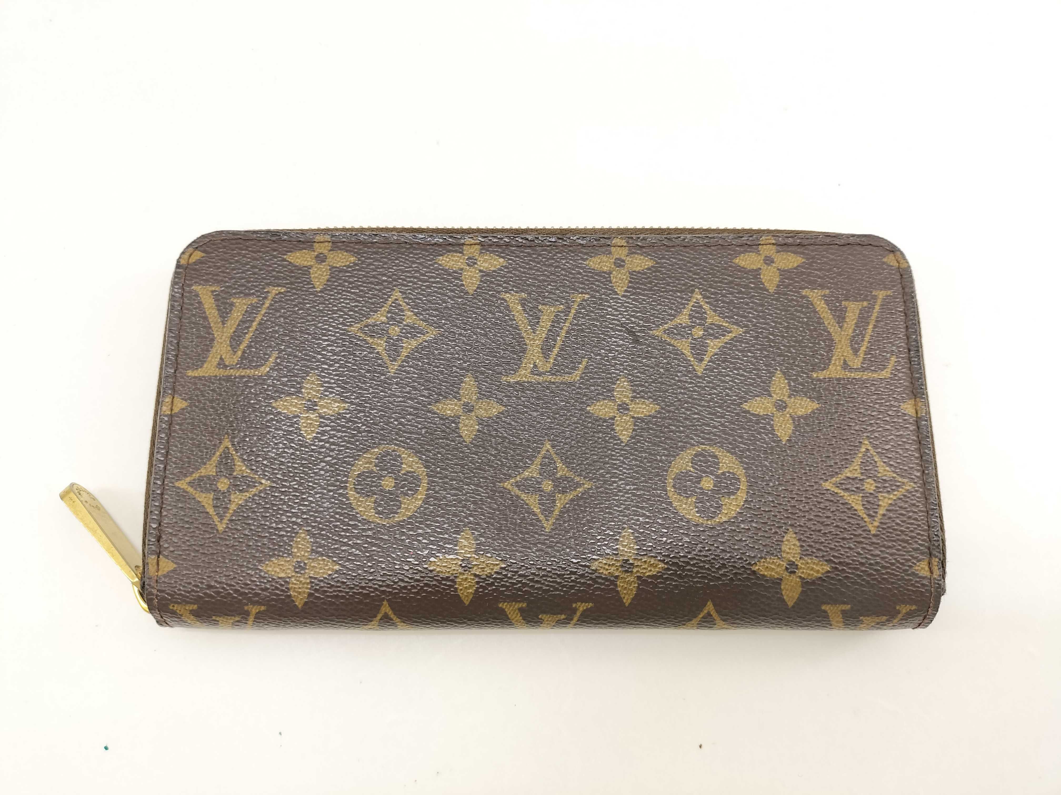 Monogram LV Monogram Zippy Wallet M42616/CA0037 Wallet
