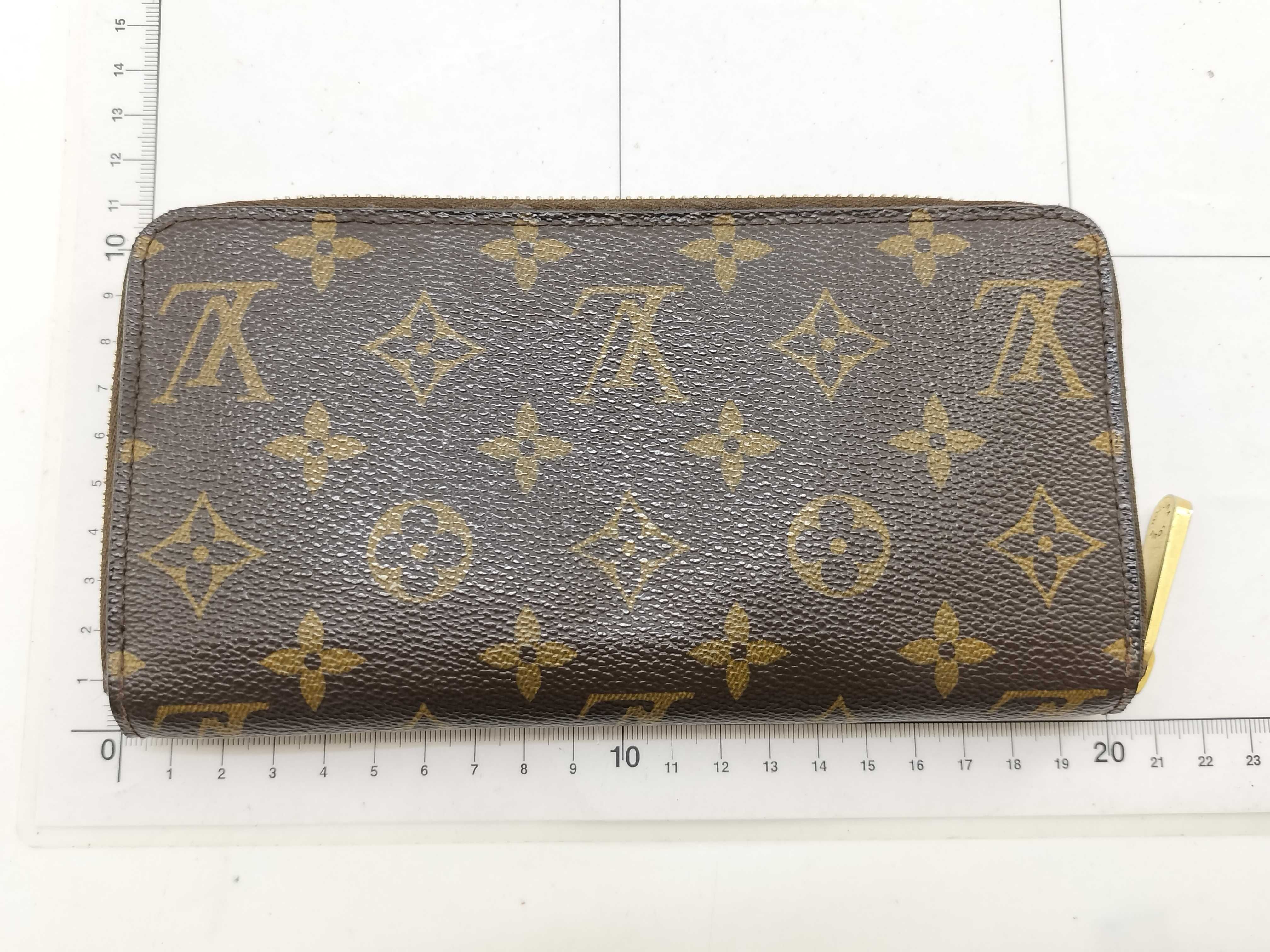 Monogram LV Monogram Zippy Wallet M42616/CA0037 Wallet — view 2