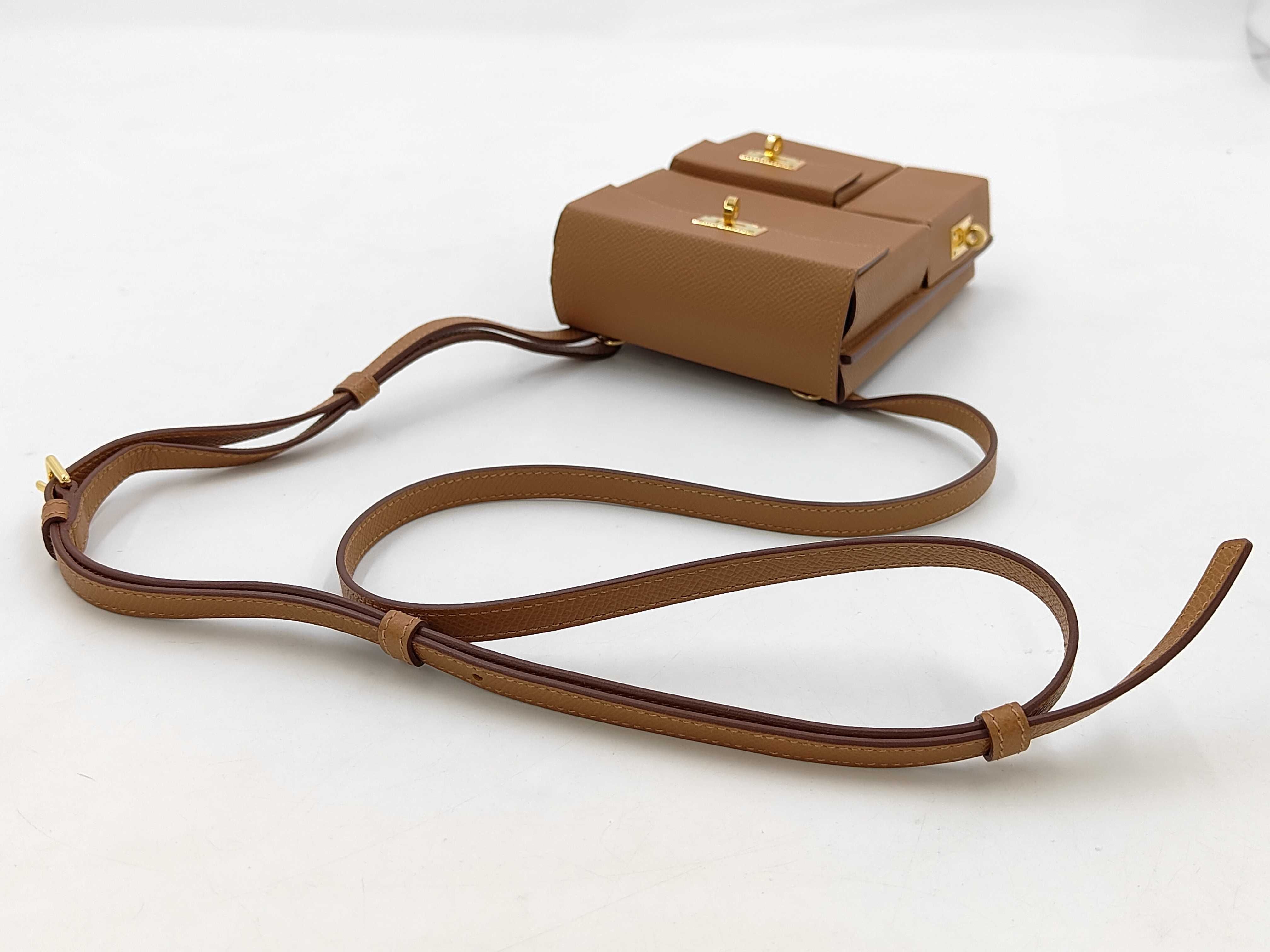 Kelly Multi-Pocket To Go Gold Shoulder Bag — view 3