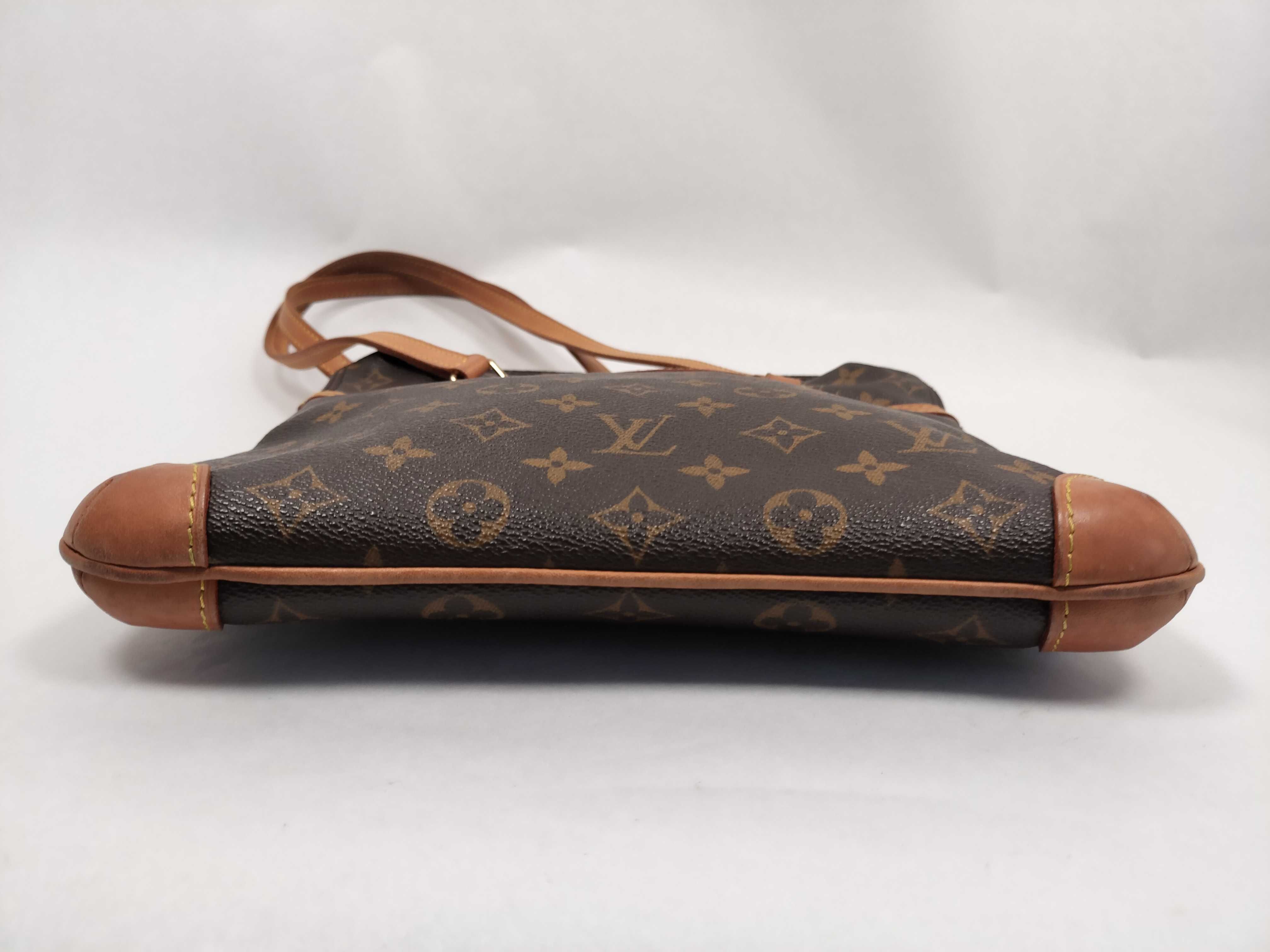 Monogram Coussin GM M51141 VI0054 Brown Shoulder Bag — view 7