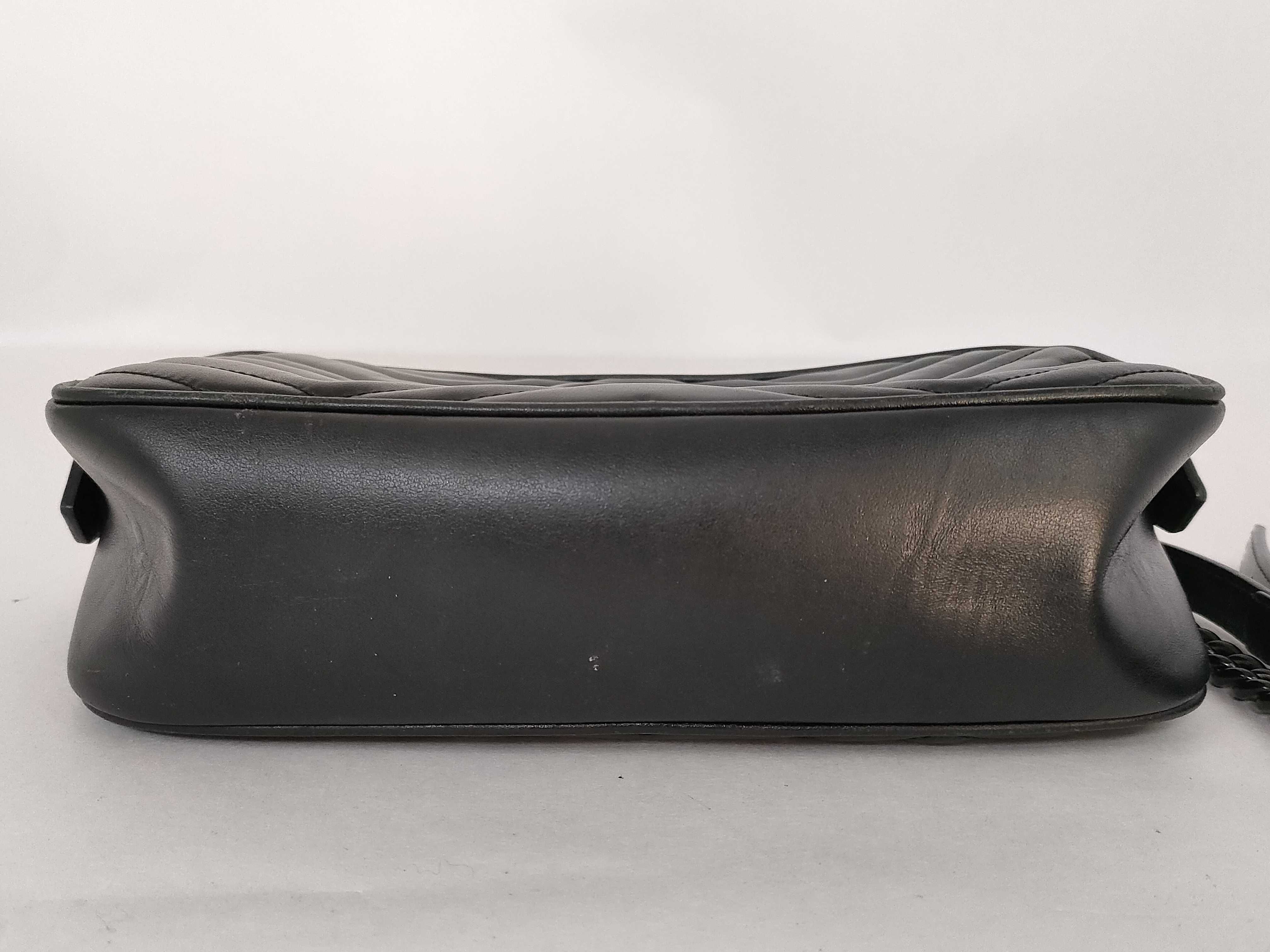 GG Marmont Quilted Camera Bag Shoulder Bag Black Shoulder Bag — view 7