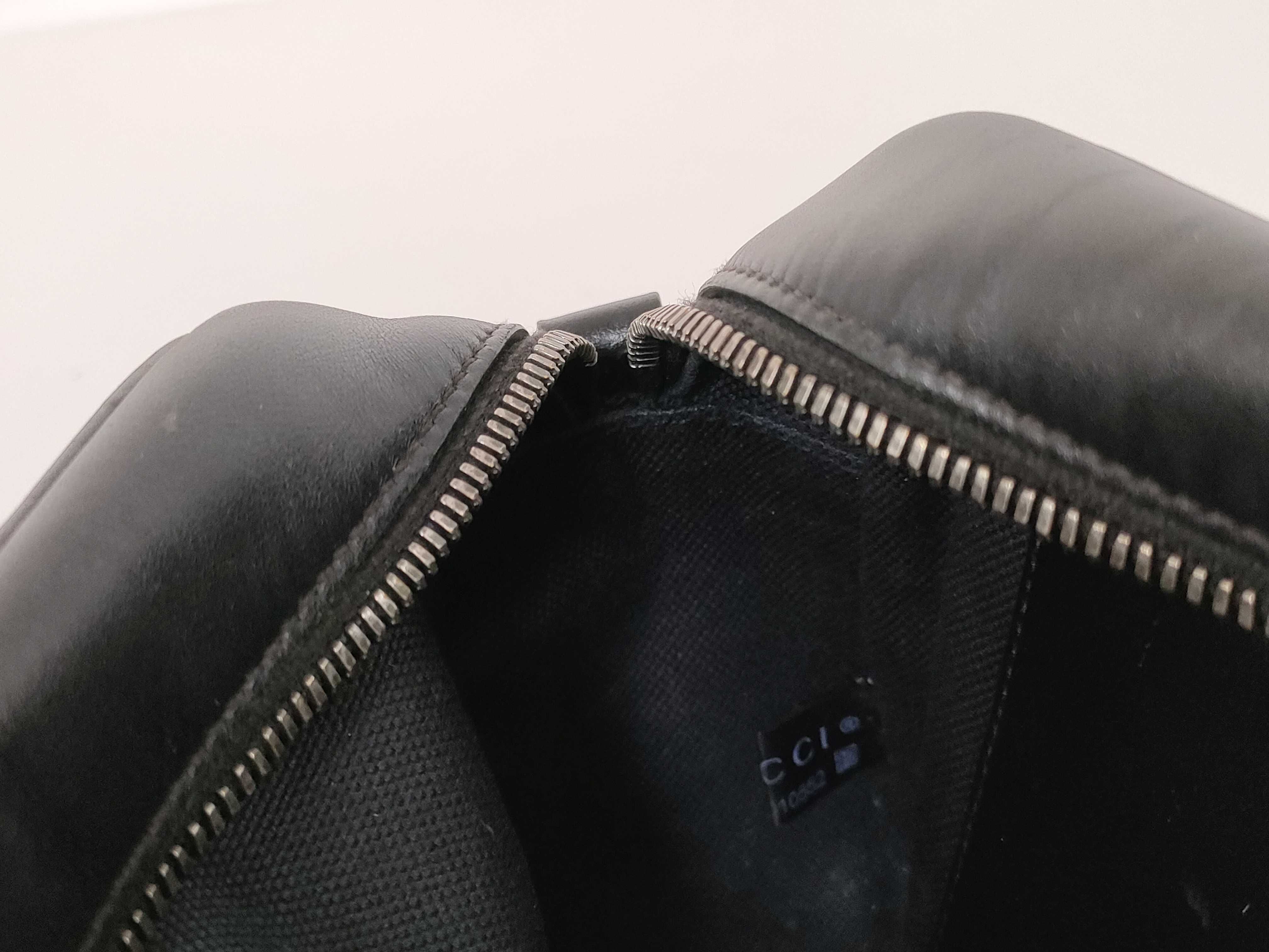 GG Marmont Quilted Camera Bag Shoulder Bag Black Shoulder Bag — view 10
