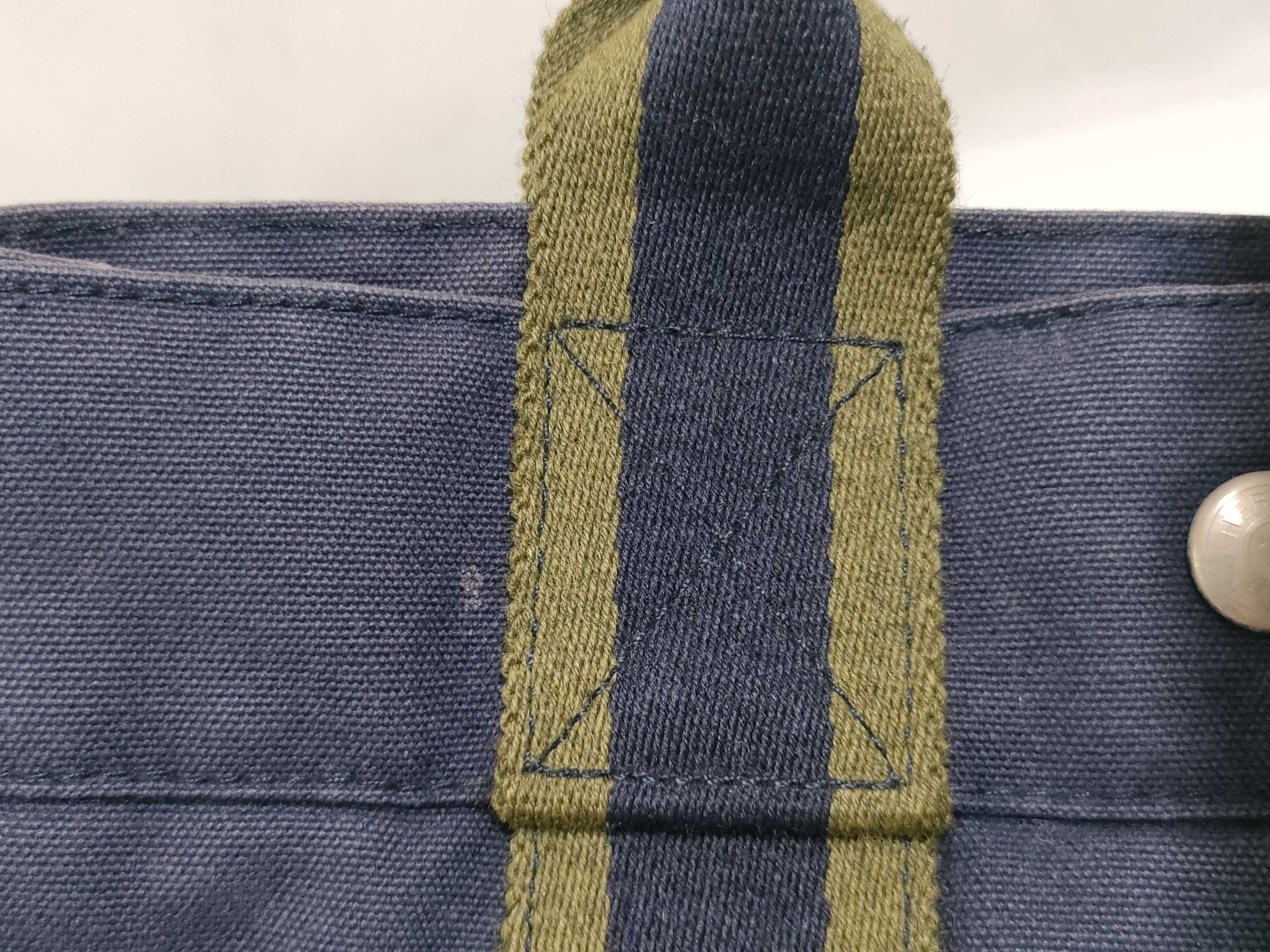 Fourre-Tout PM Handbag — view 11