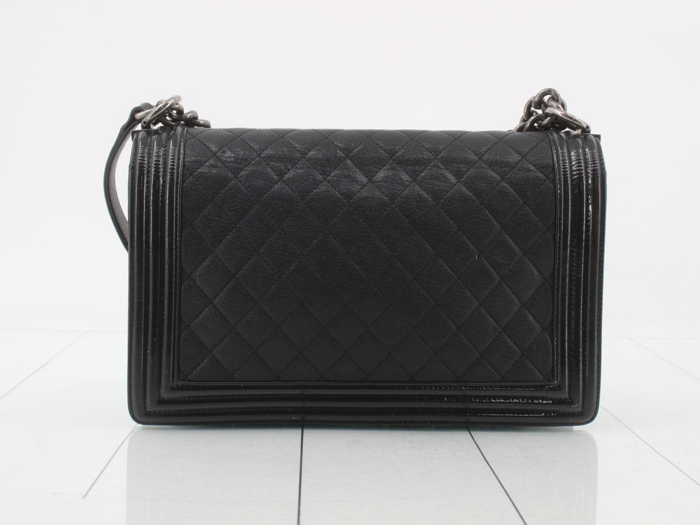 BOY CHANEL Chain Clutch Lambskin — view 2