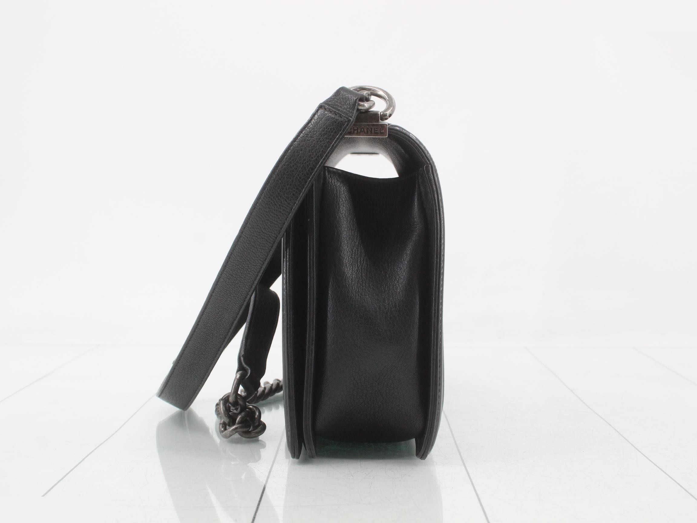 BOY CHANEL Chain Clutch Lambskin — view 3