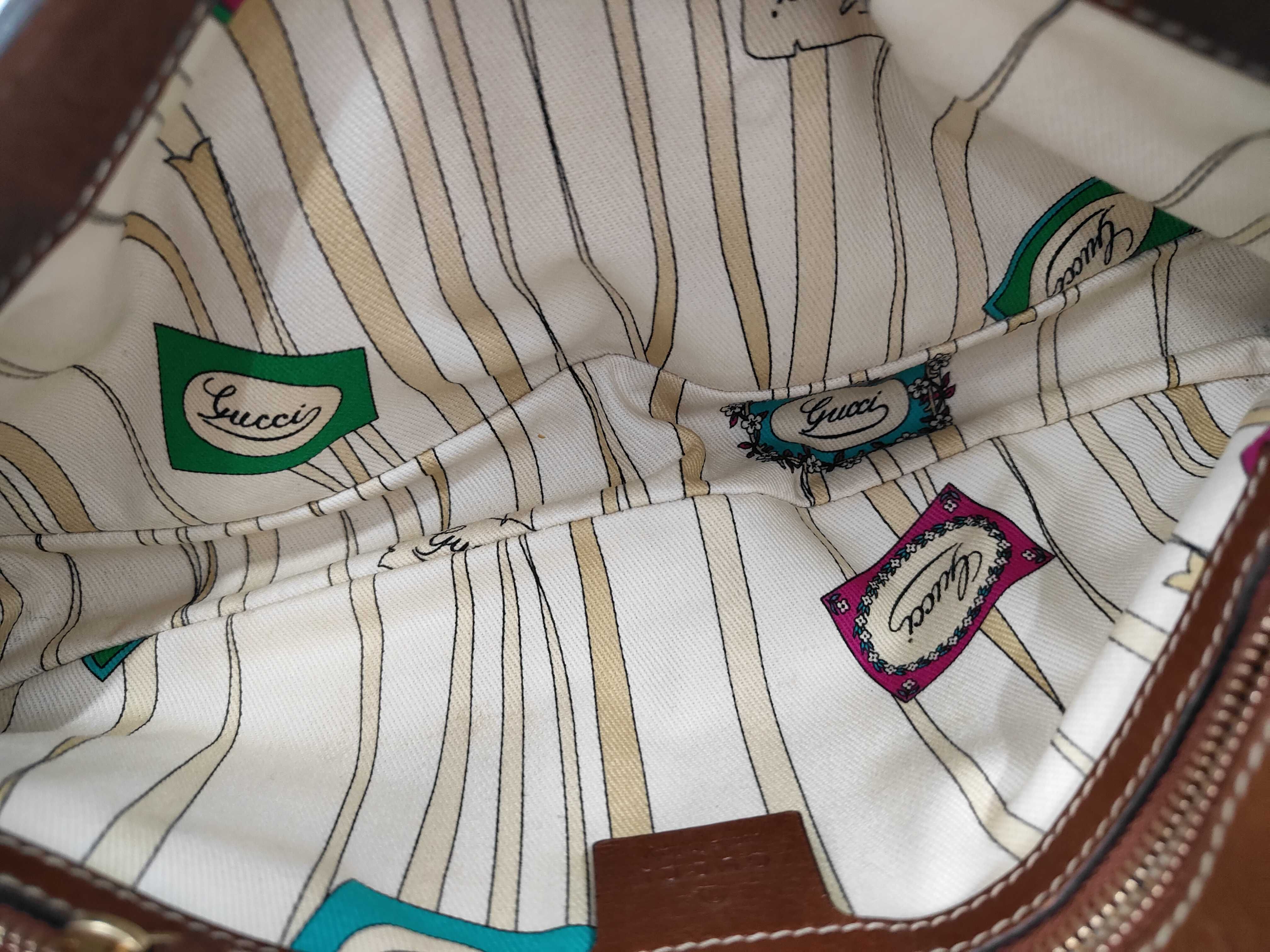 GG Canvas One-Shoulder Bag — view 9
