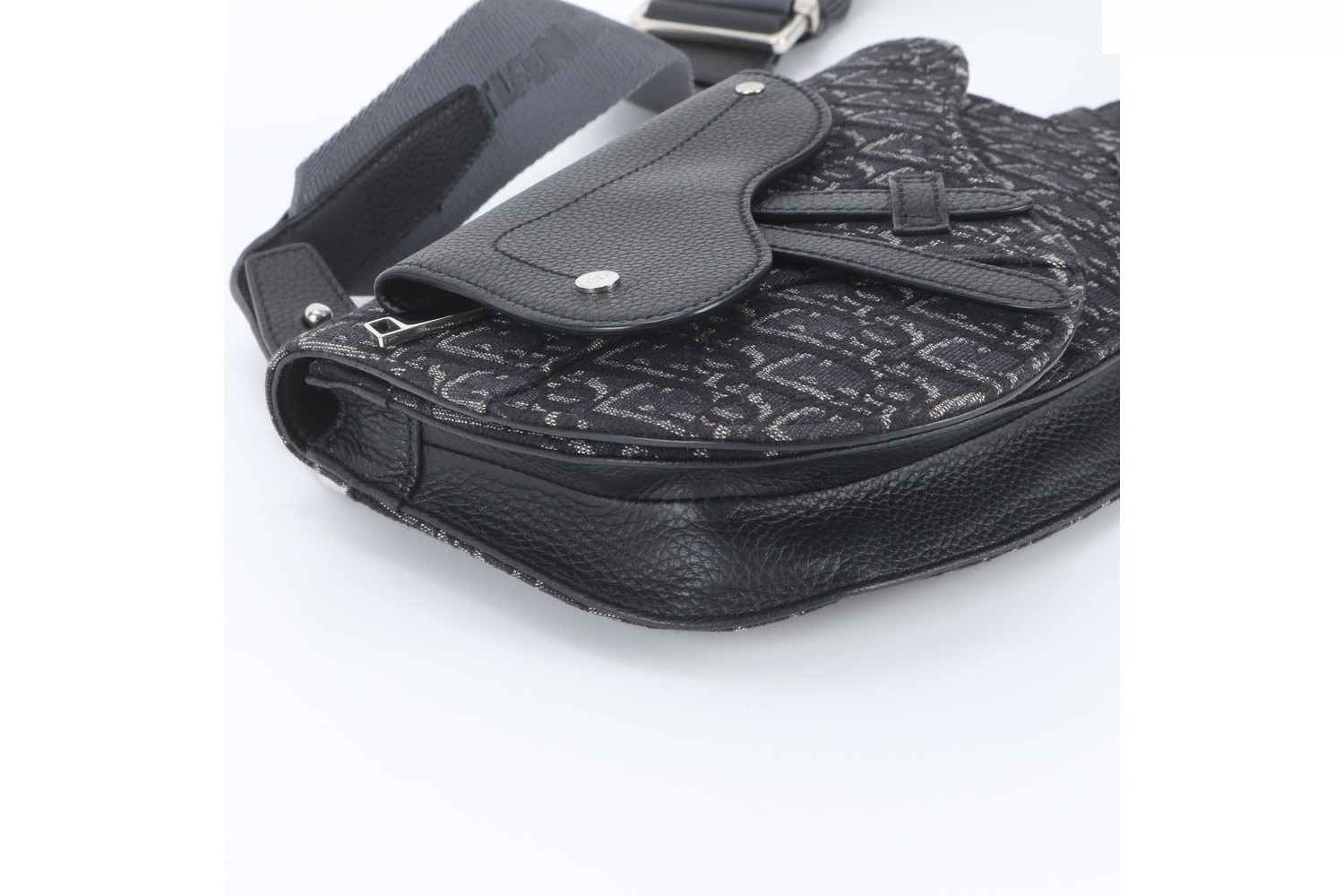 Oblique saddle leather shoulder bag, crossbody bag — view 6