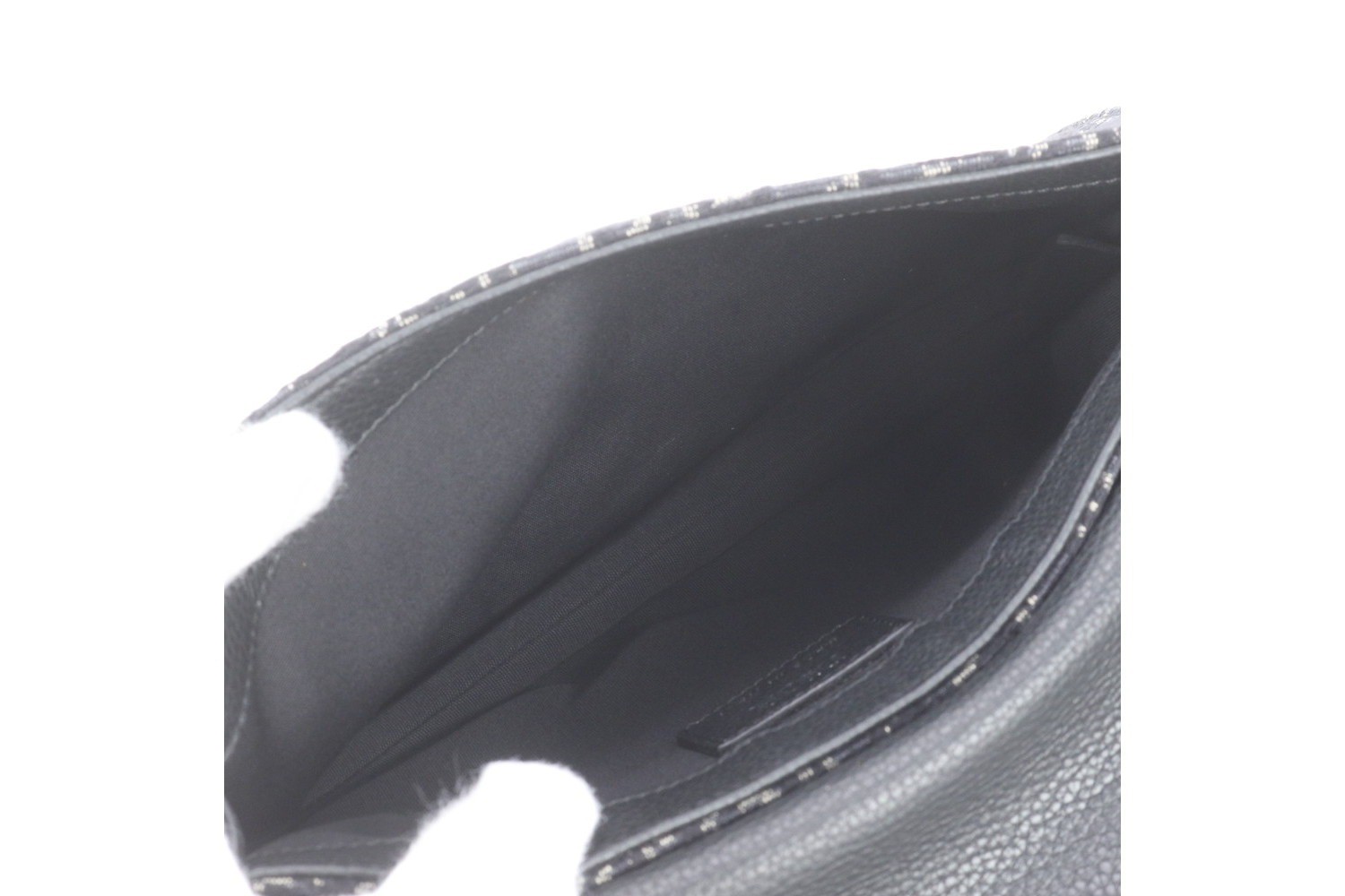 Oblique saddle leather shoulder bag, crossbody bag — view 8