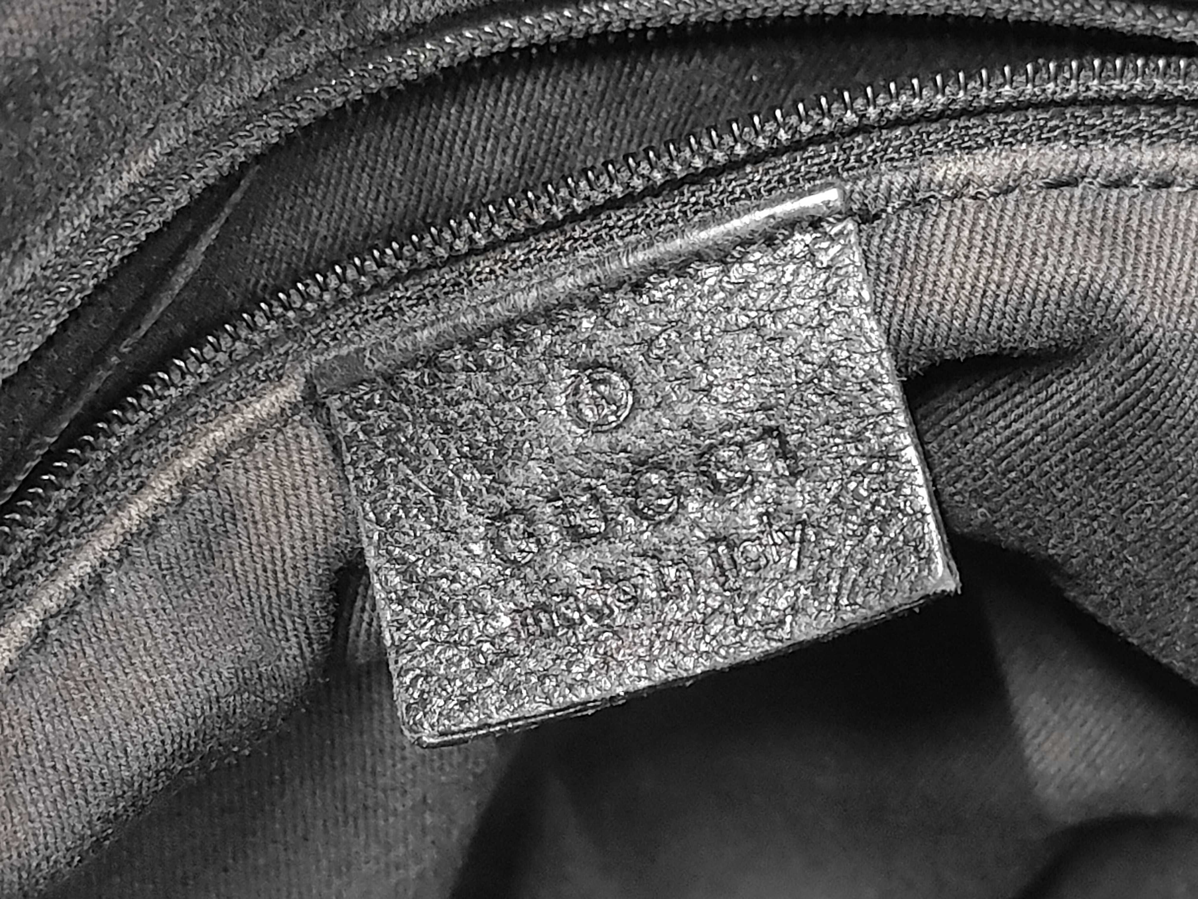 handbag (black) — view 10