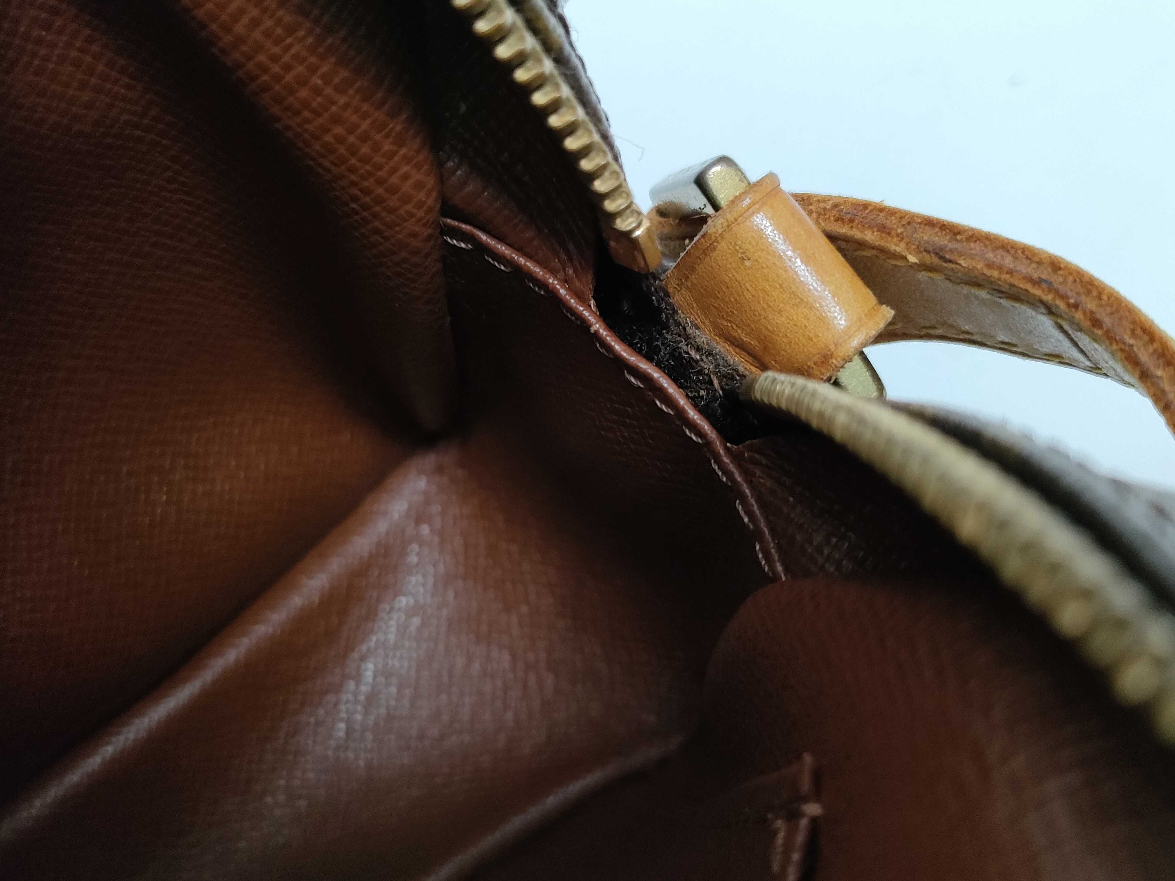 Monogram Louis Vuitton Pochette Cité Shoulder Bag — view 12