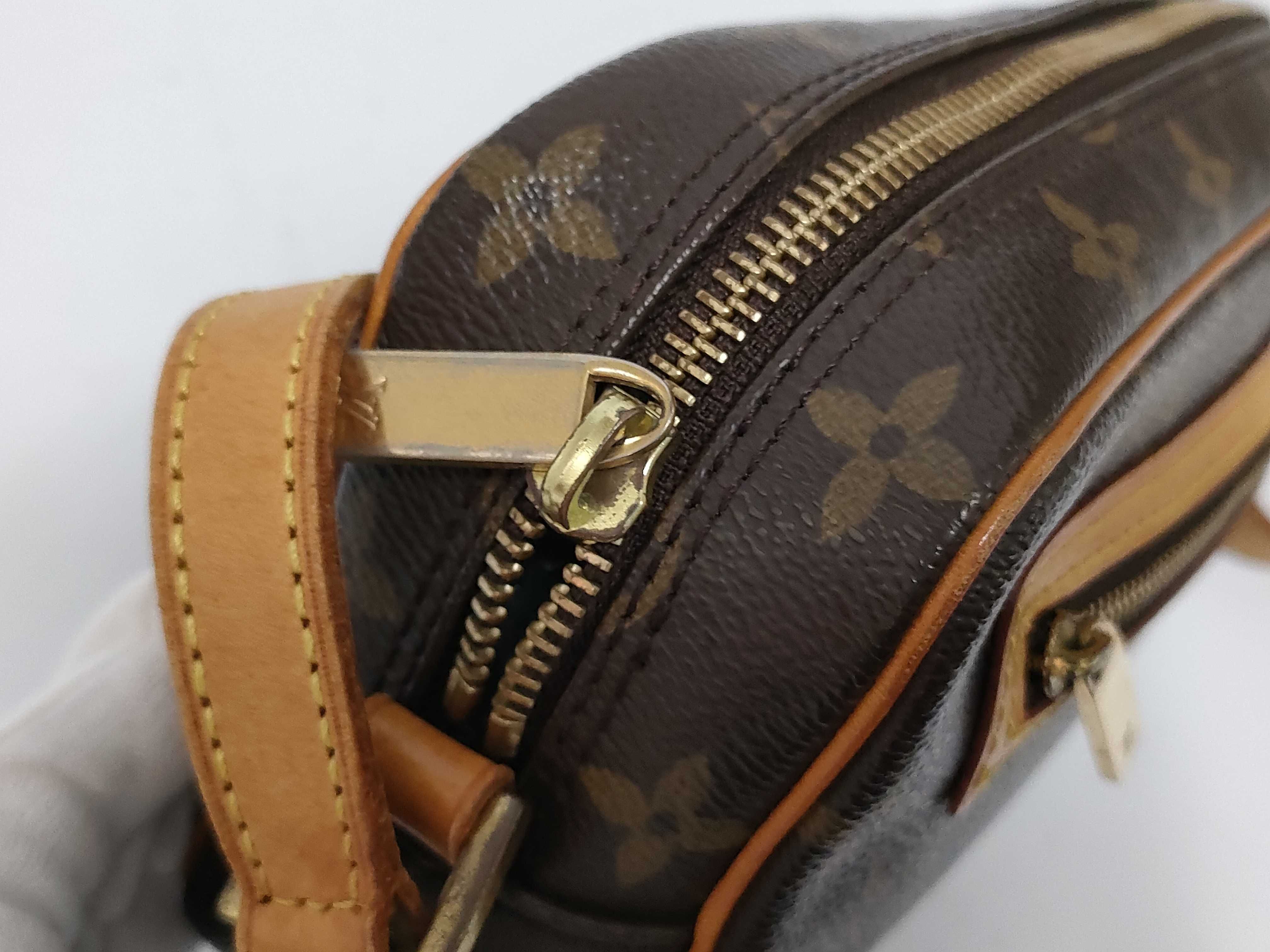Monogram Louis Vuitton Pochette Cité Shoulder Bag — view 6