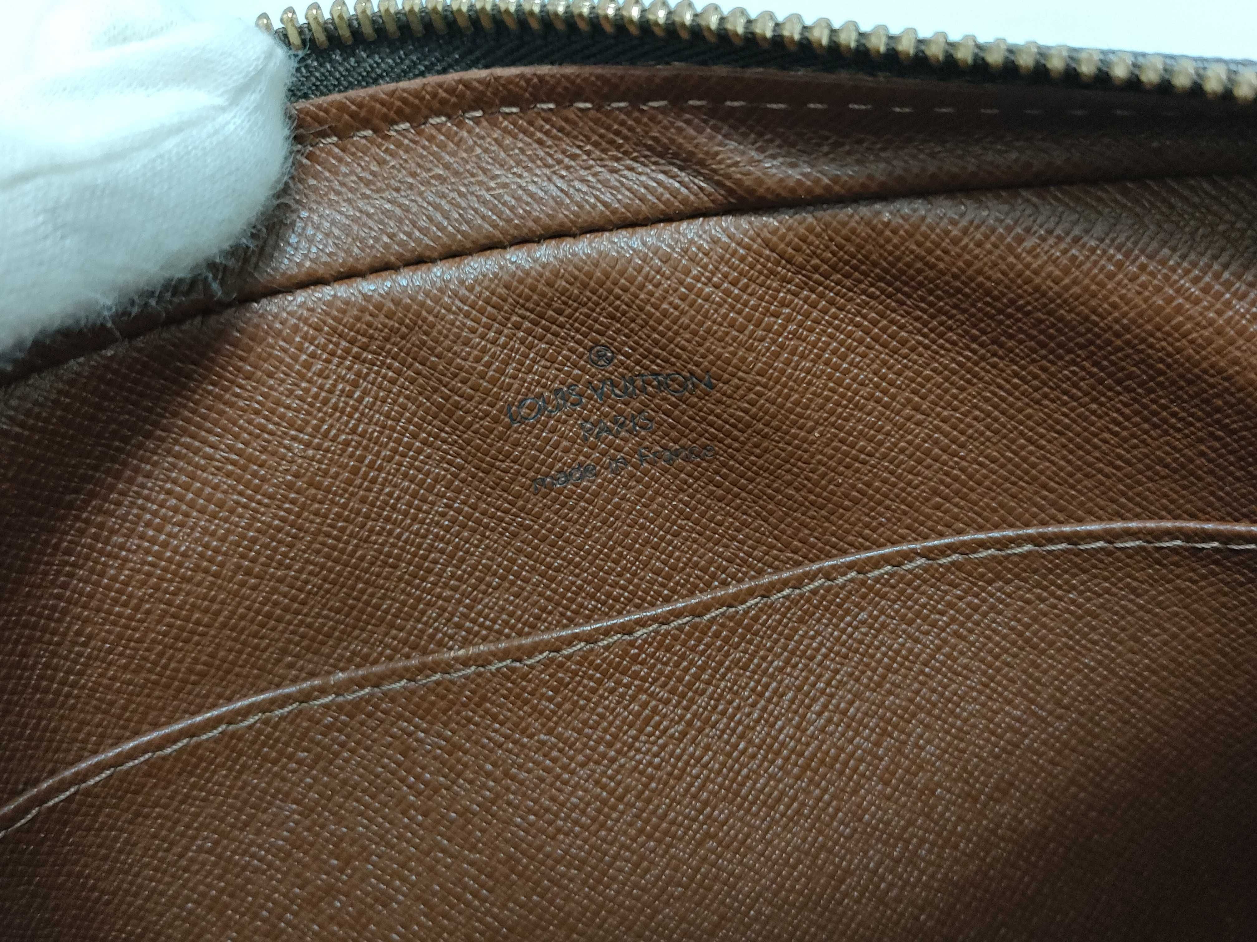 Monogram Louis Vuitton Pochette Cité Shoulder Bag — view 10