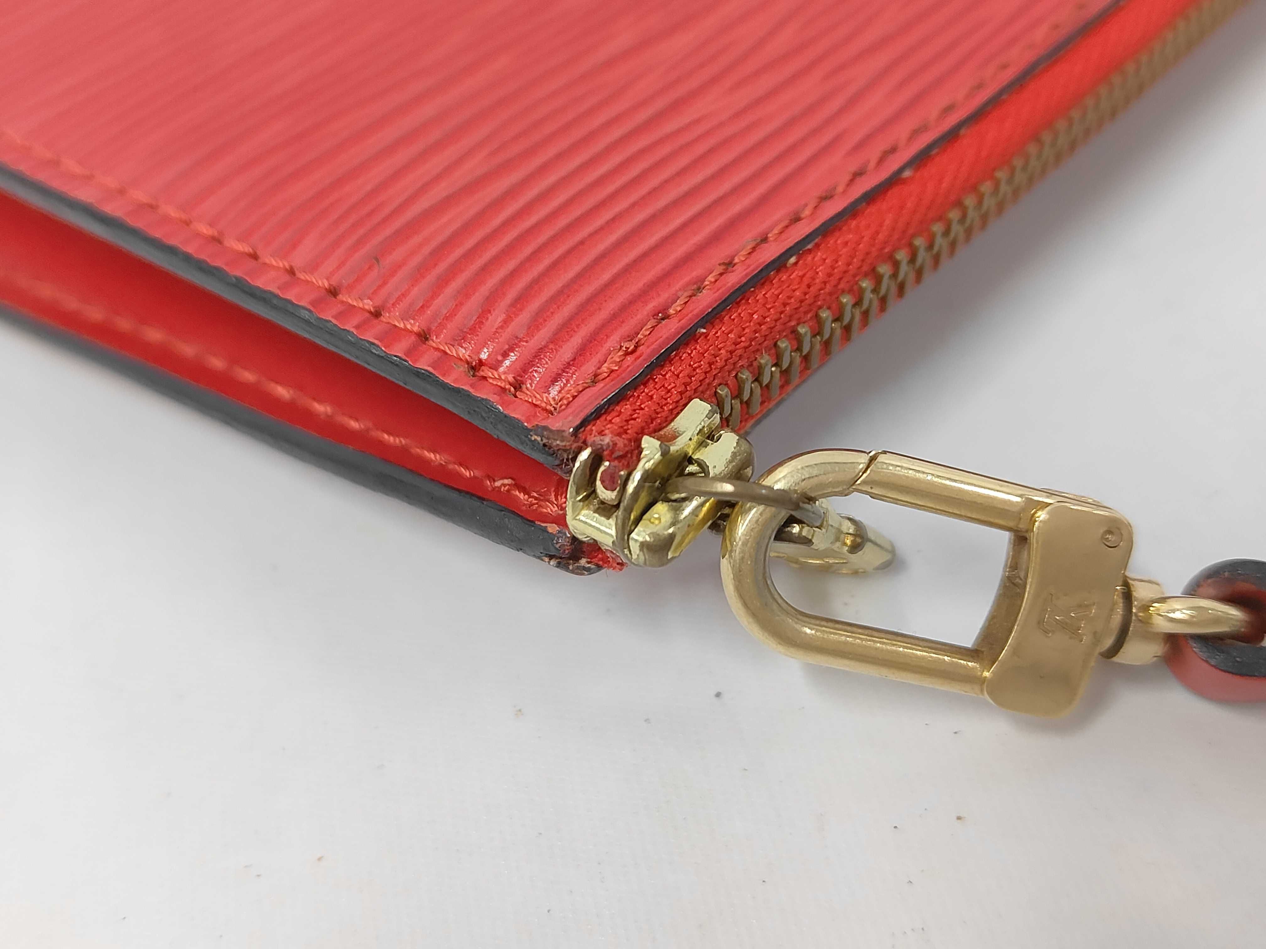 Epi Pochette Accessoires Castilian Red AR0918 Pouch — view 7