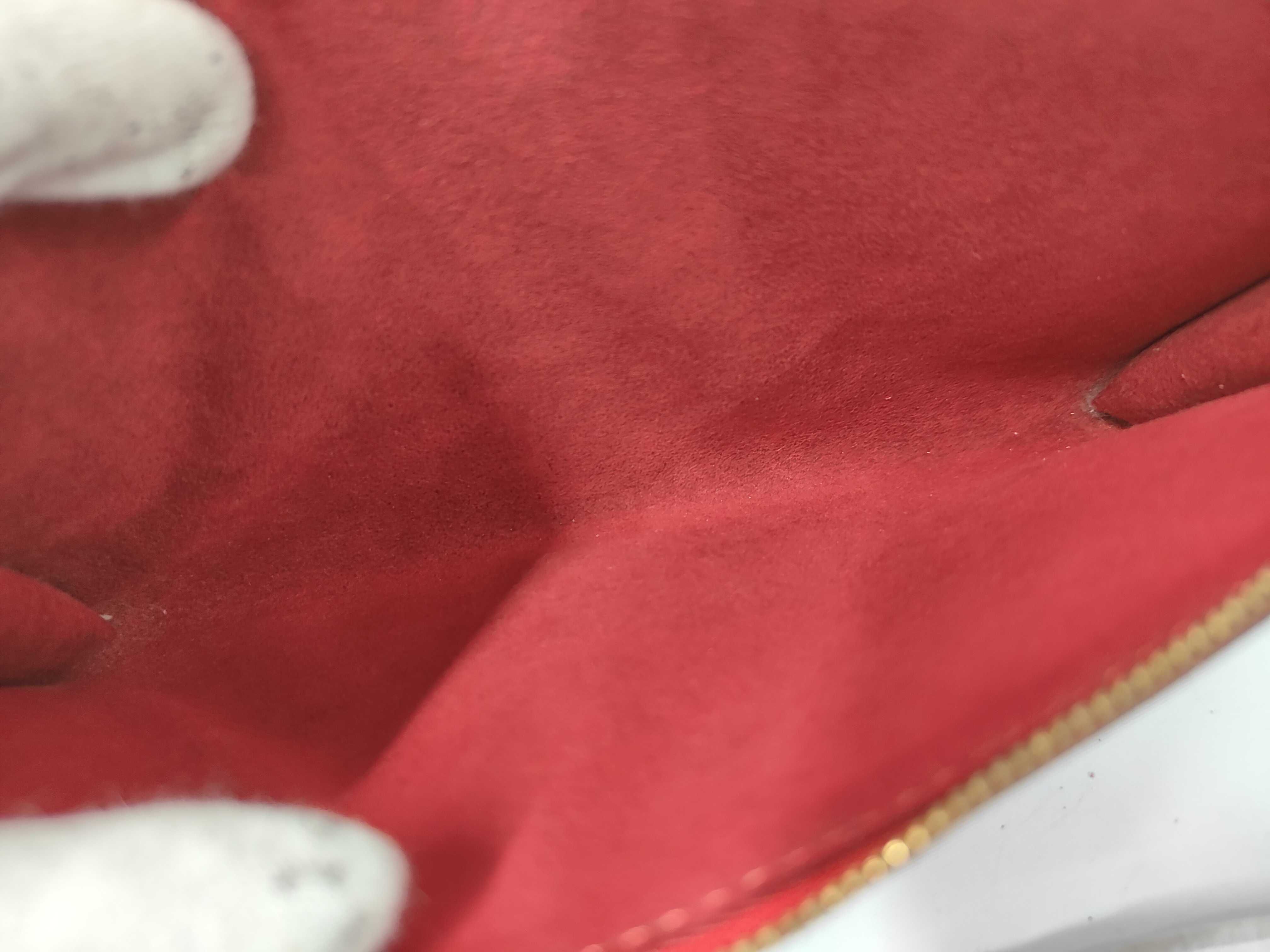 Epi Pochette Accessoires Castilian Red AR0918 Pouch — view 8