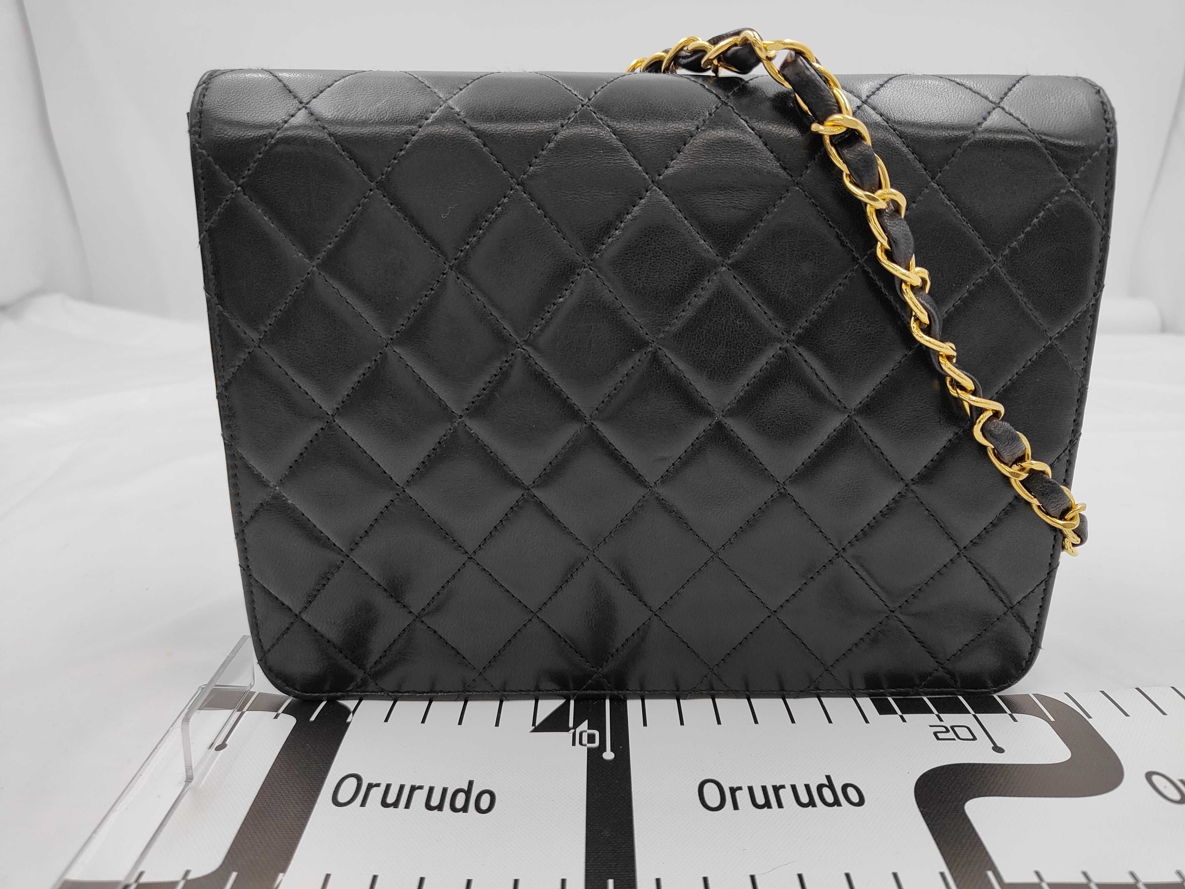 Matelassé 22 Lambskin Chain Shoulder Bag (with original seal, serial number 4) — view 2