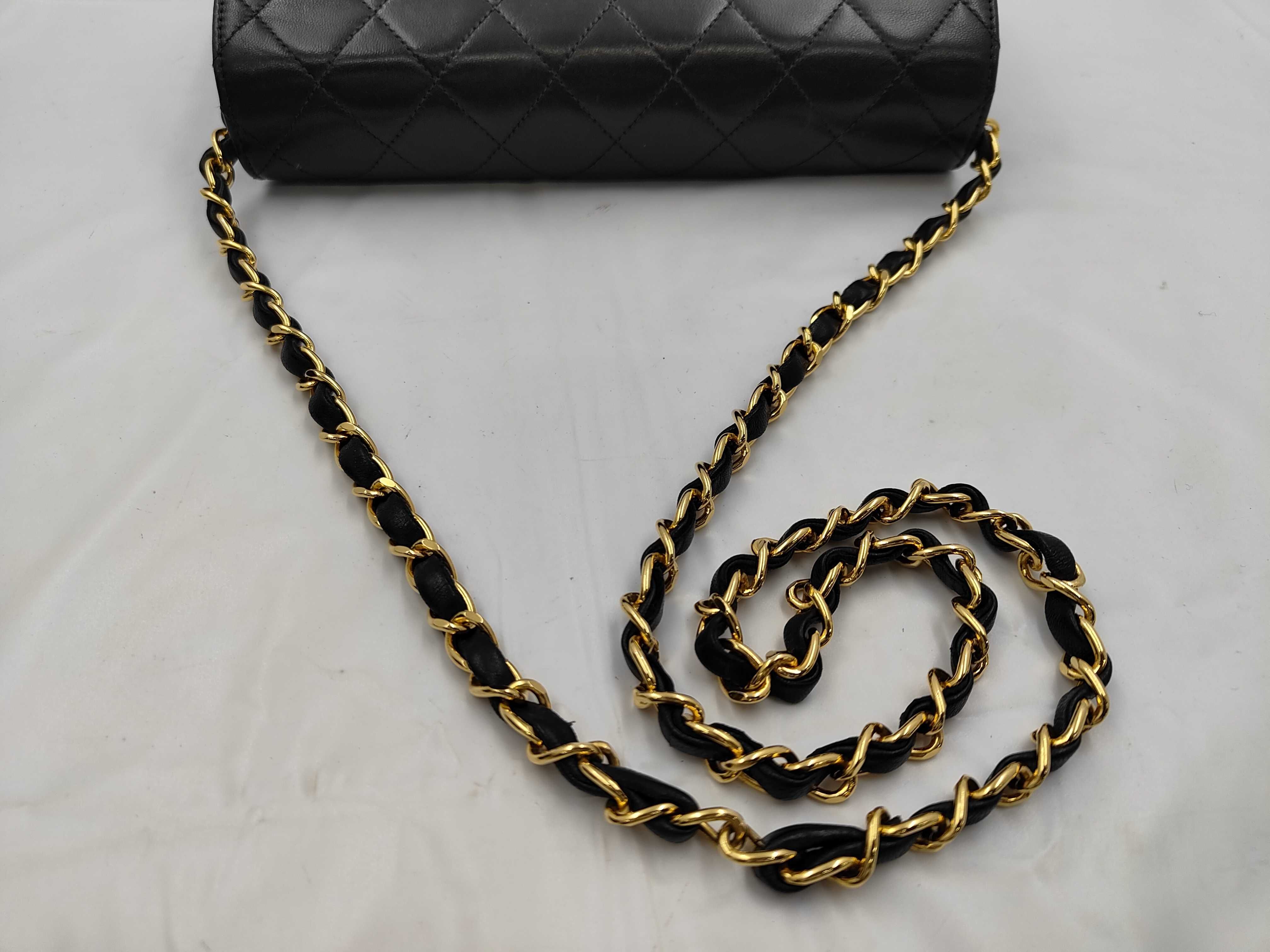 Matelassé 22 Lambskin Chain Shoulder Bag (with original seal, serial number 4) — view 3