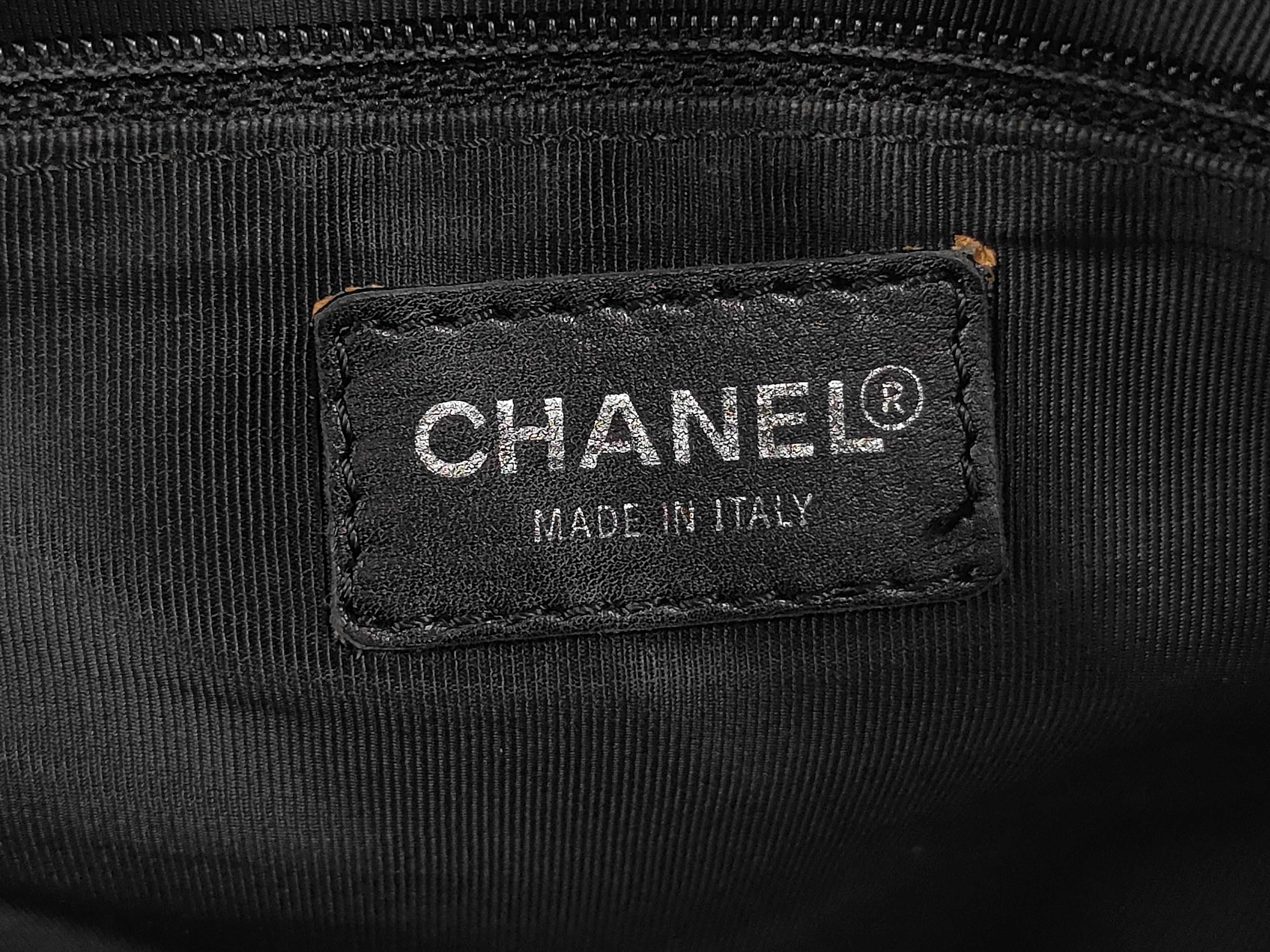Matelassé Caviar Skin Handbag — view 9
