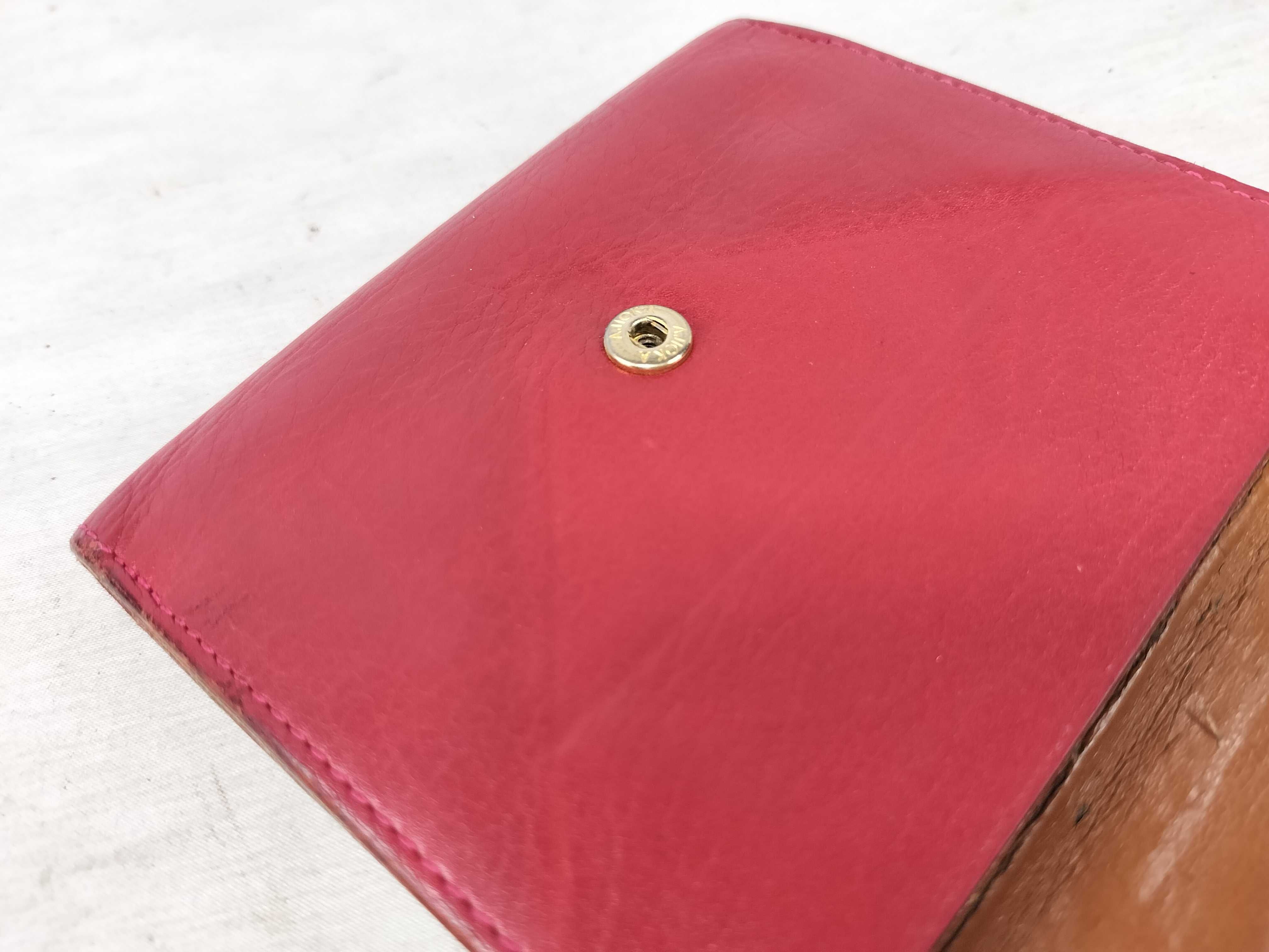 leather folding wallet with logo and studs. — view 15