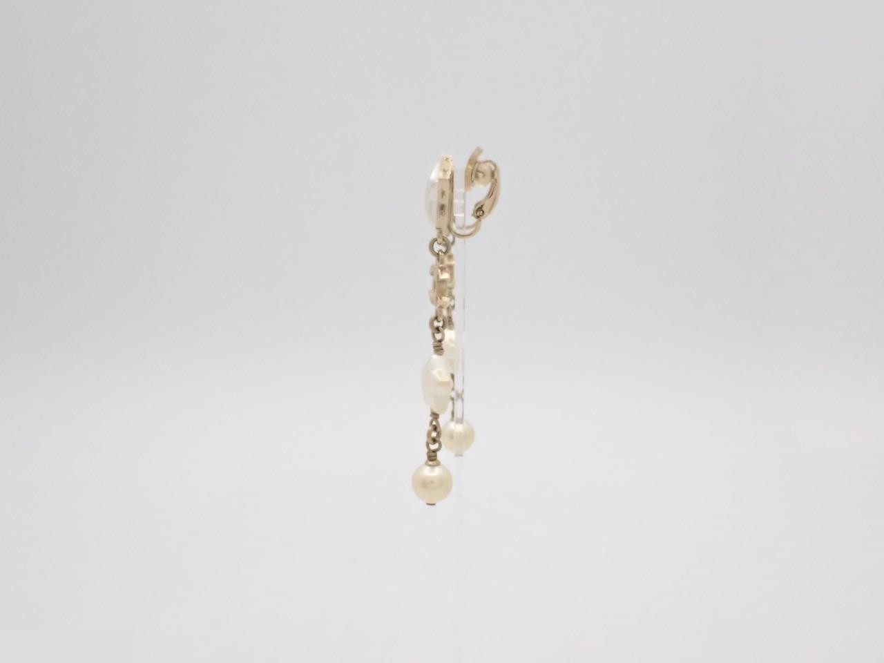 Earrings, Coco Mark design, gold, pearl — view 3