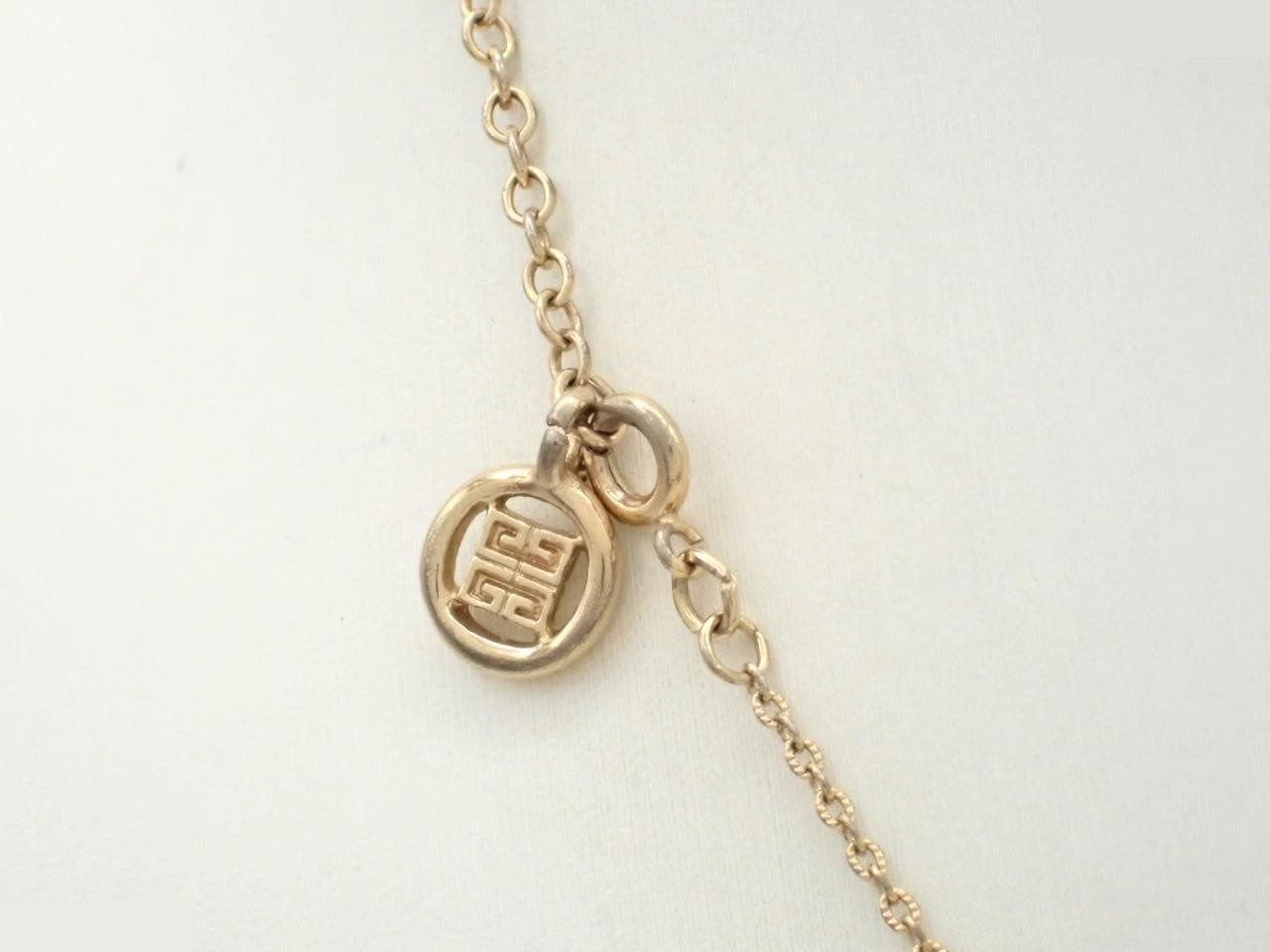 Other lines: Precious metal necklaces and pendants, chain approximately 44cm. — view 2