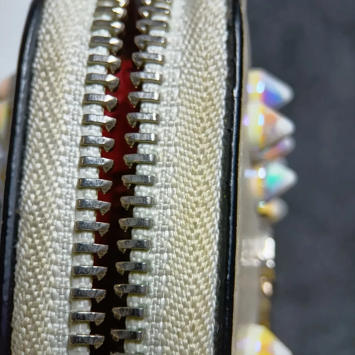 Panettone Spike Stud Leather Round Zip Wallet White — view 12