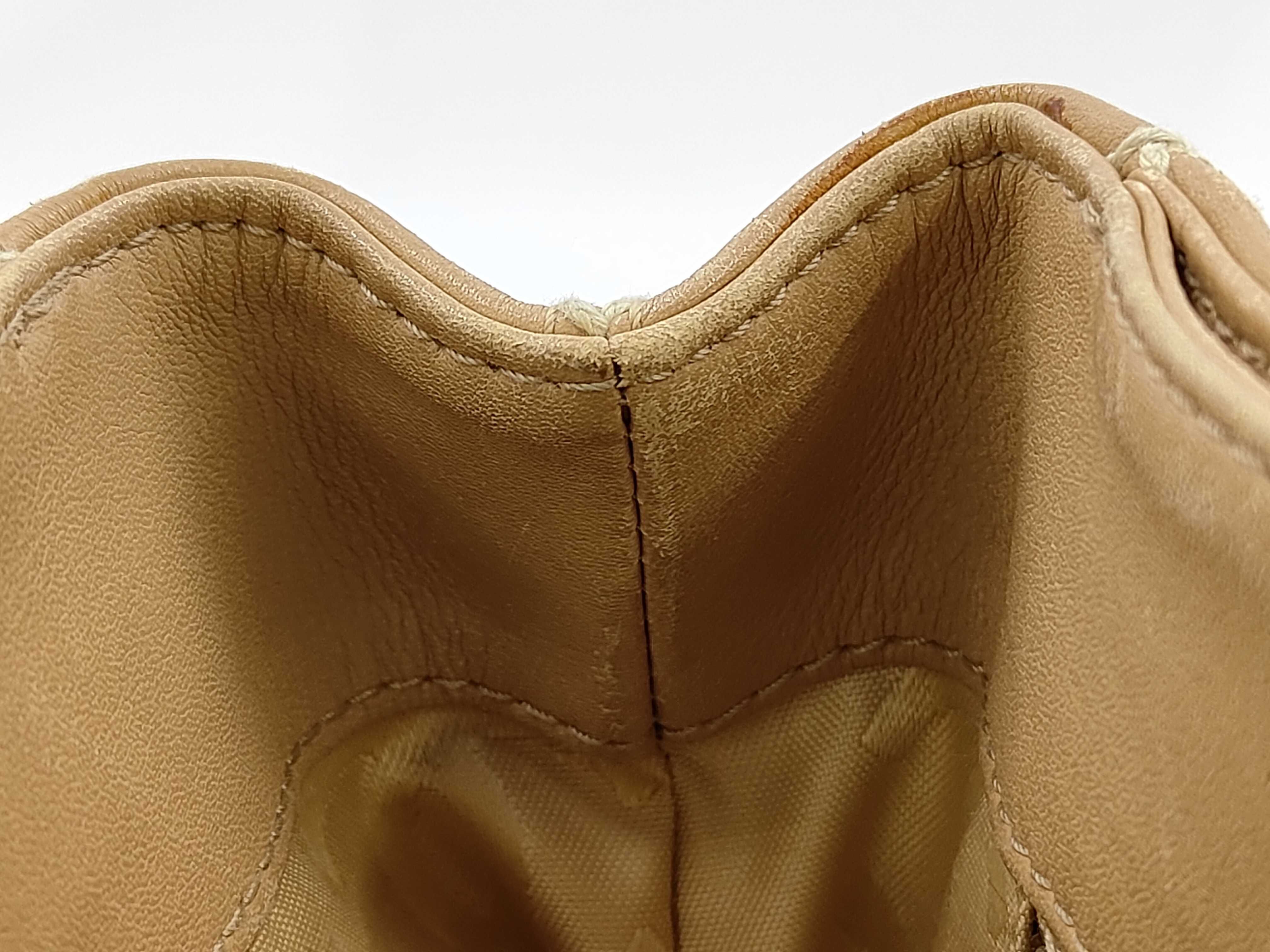 Wild Stitch Leather Tote Bag, Beige, Gold Hardware, Serial Number 7-series, 7950562 (Tote Bag) — view 9