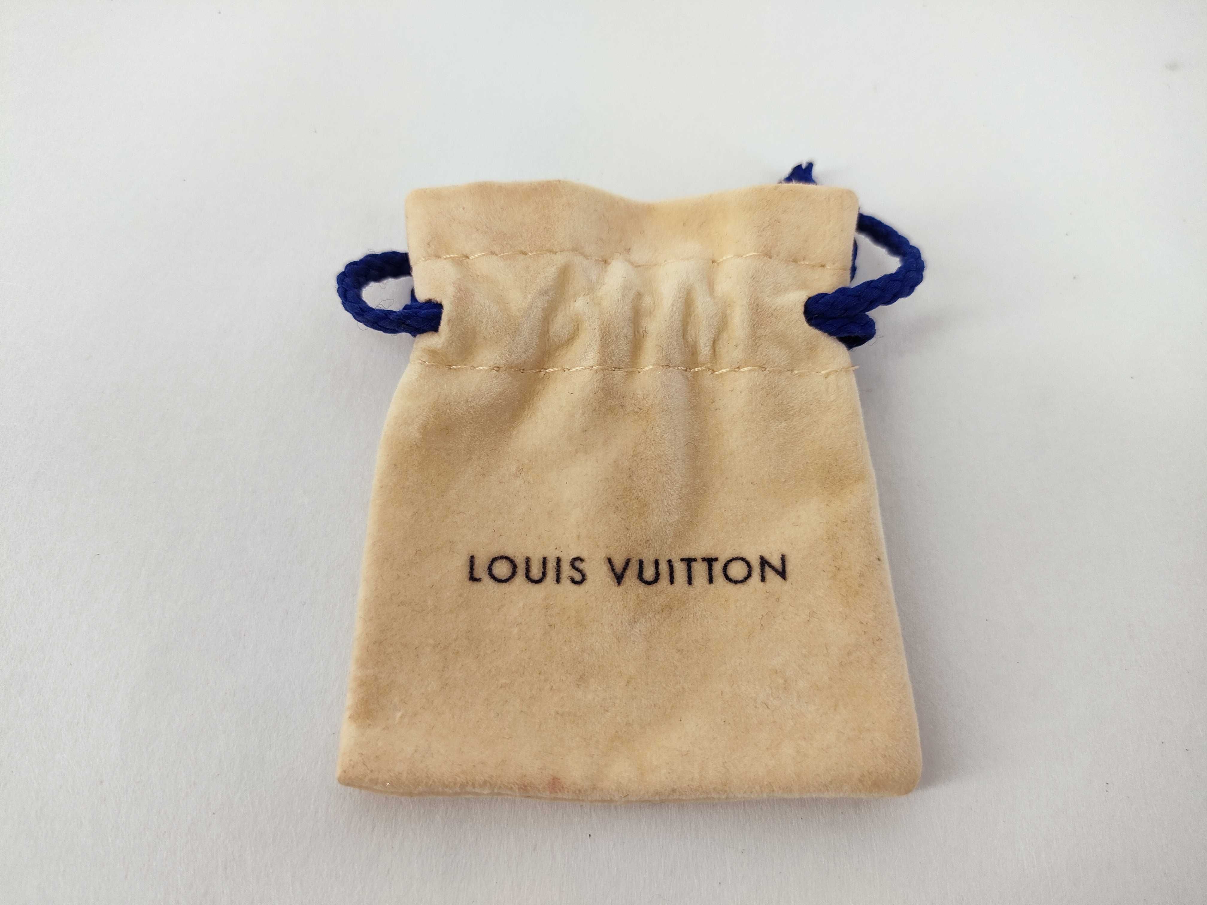 M00390 Petit Louis Earrings Gold Earrings — view 10