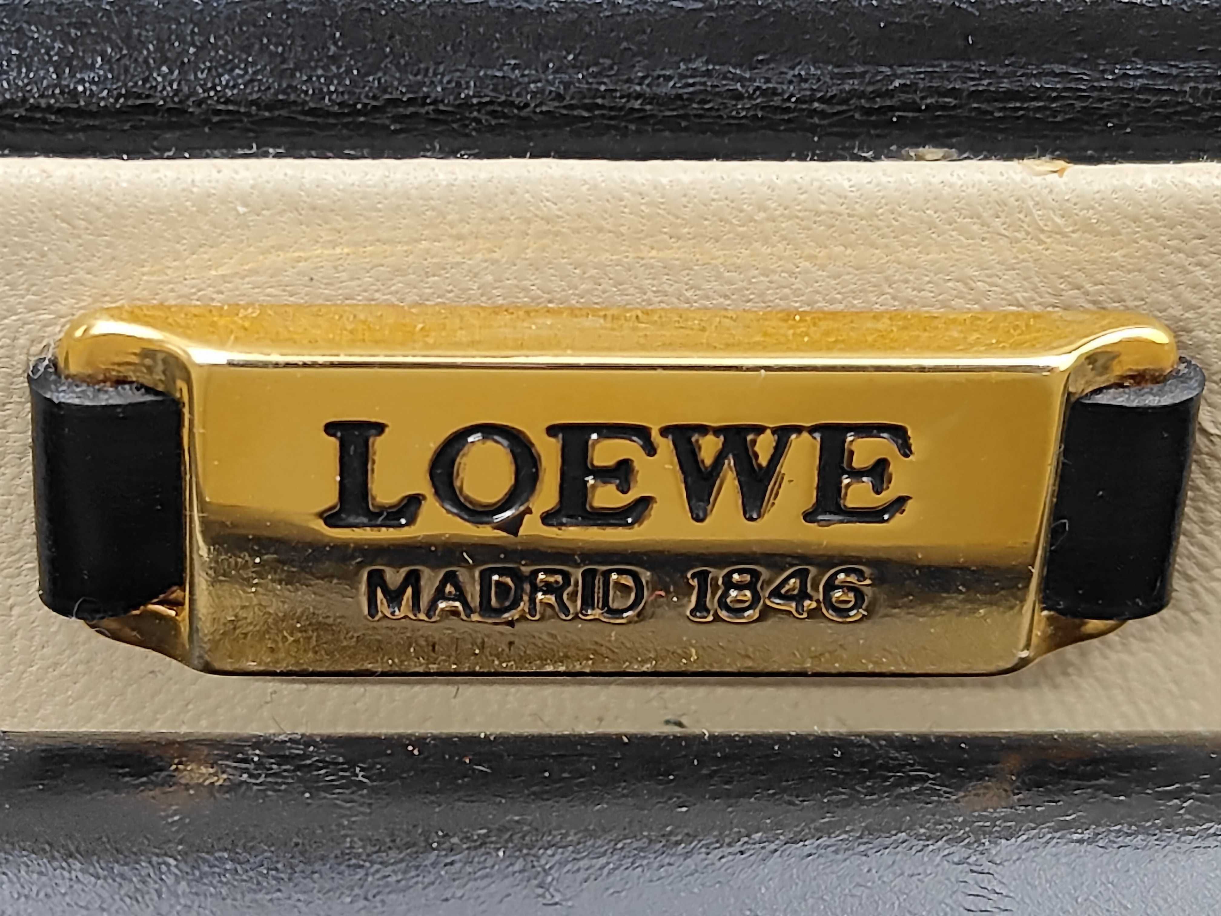 Anagram Black Leather Vanity Bag — view 10