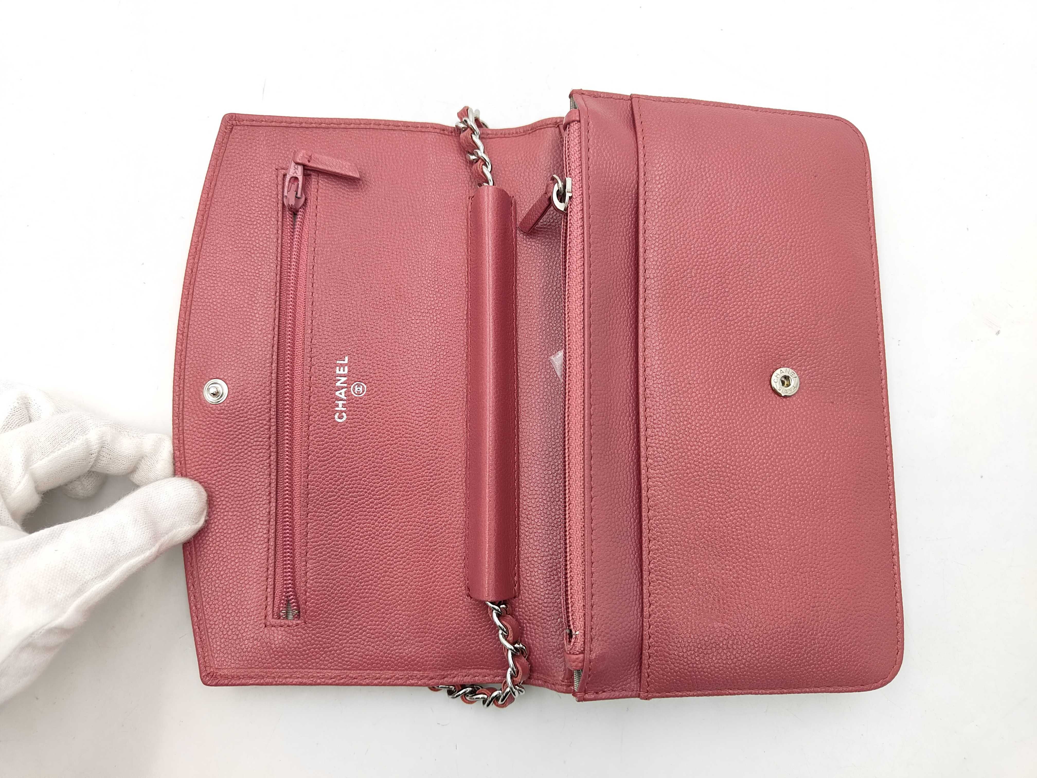 Matelassé Chain Wallet Rose Shoulder Bag — view 7