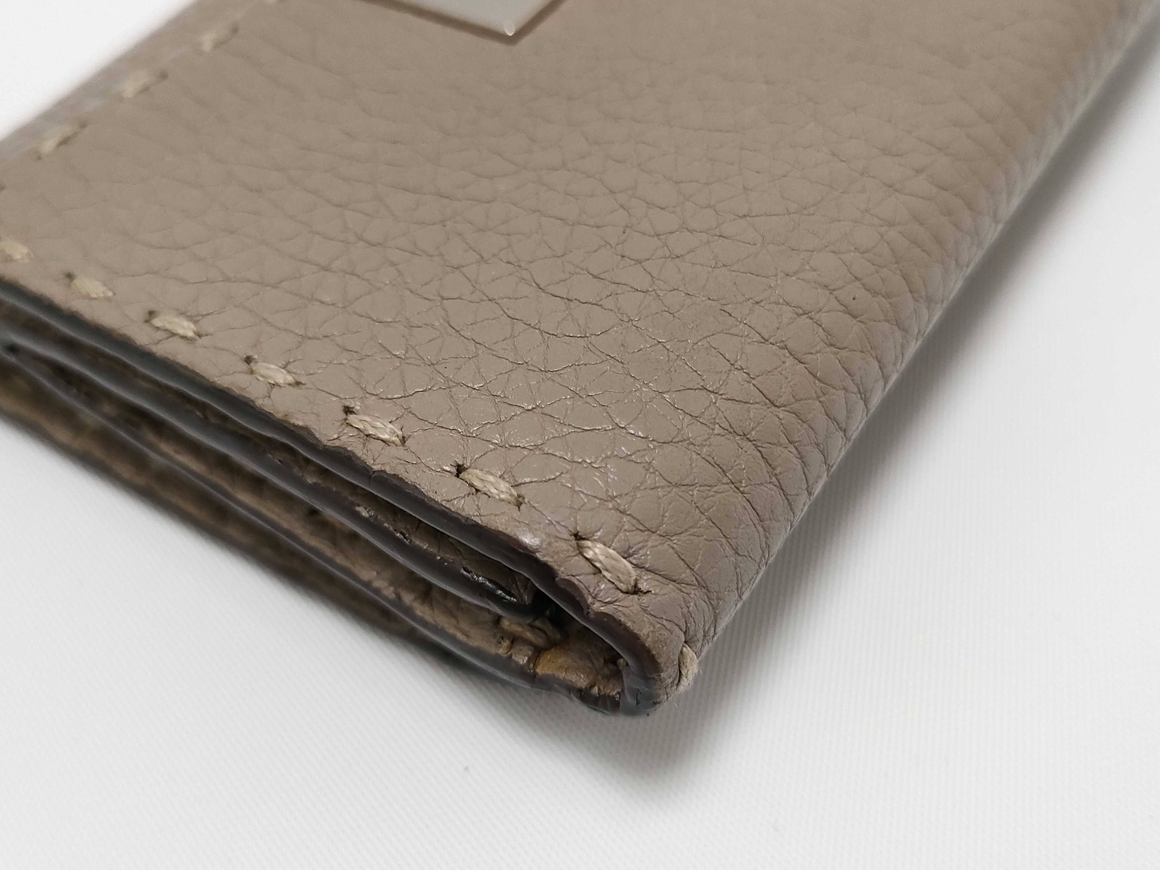 Peekaboo Selleria Leather Compact Wallet (Serial Number) — view 5