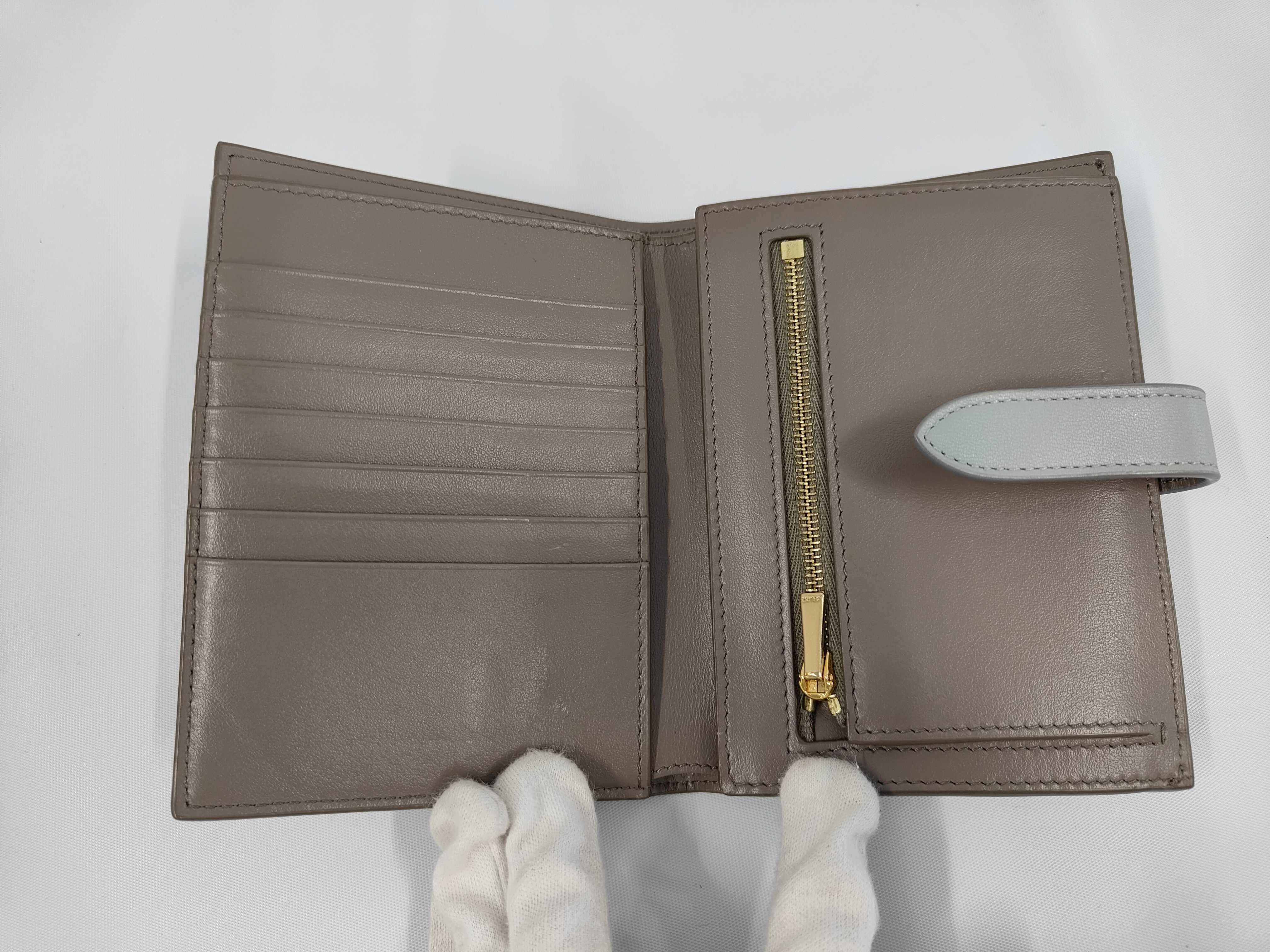 Unused Wallet — view 5