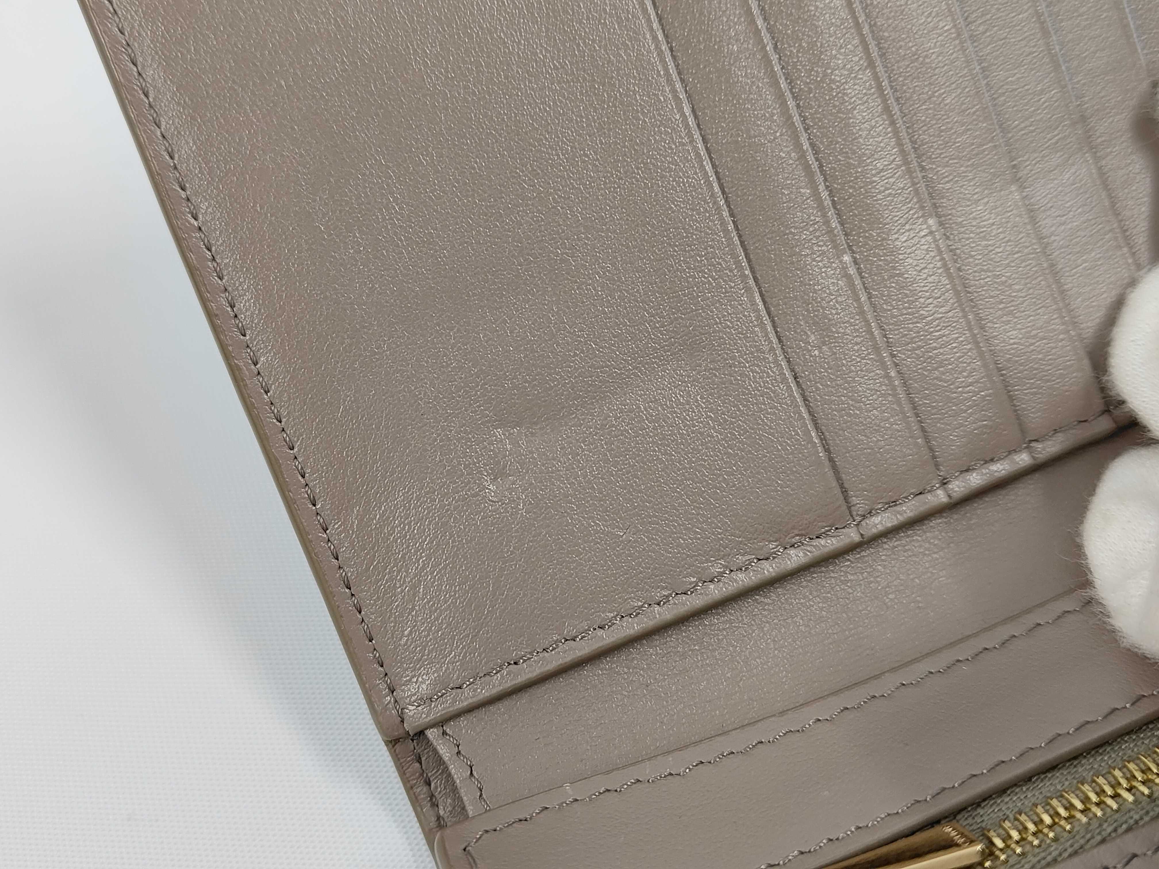 Unused Wallet — view 7