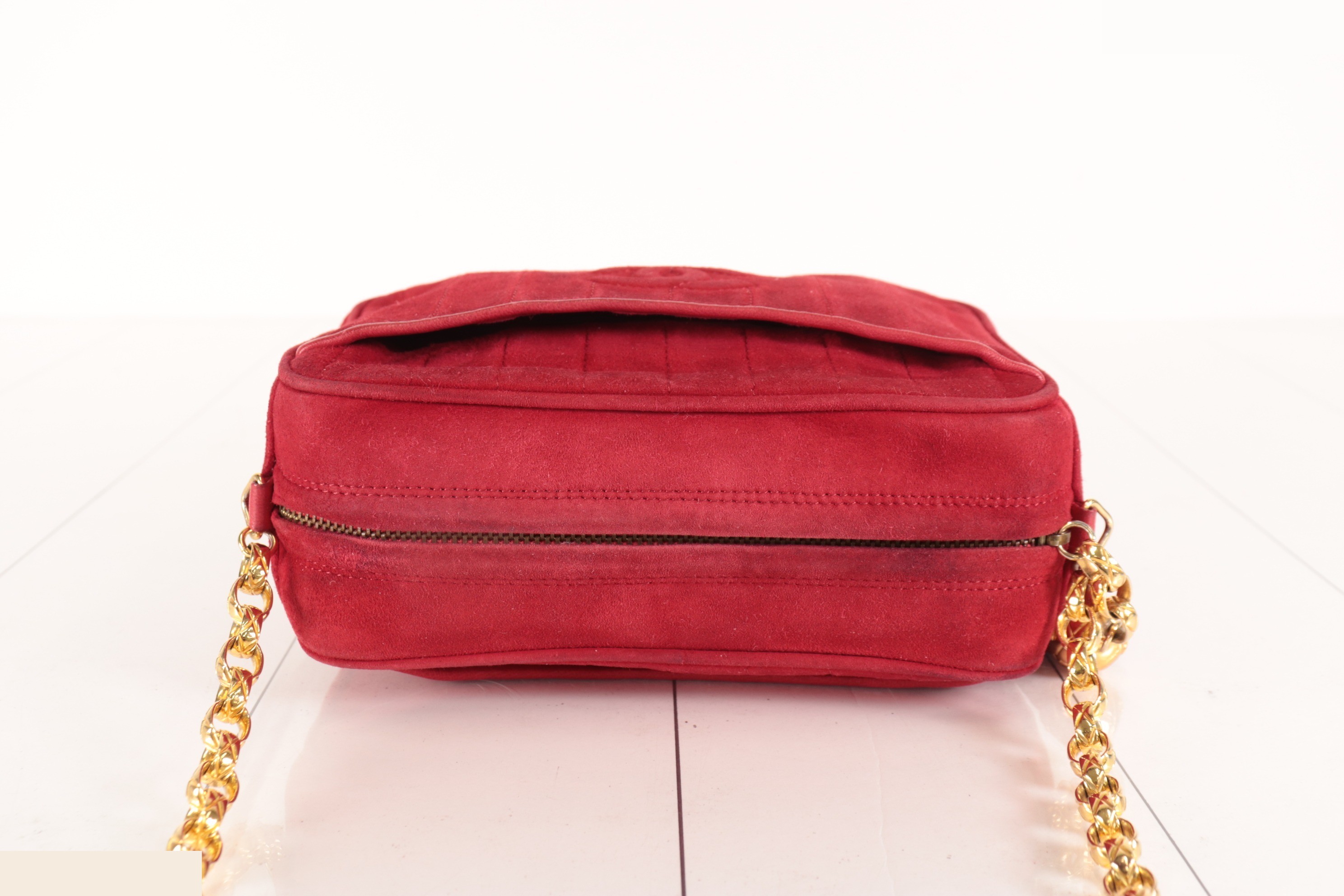 Fringe suede bejeweled chain shoulder bag, red — view 5