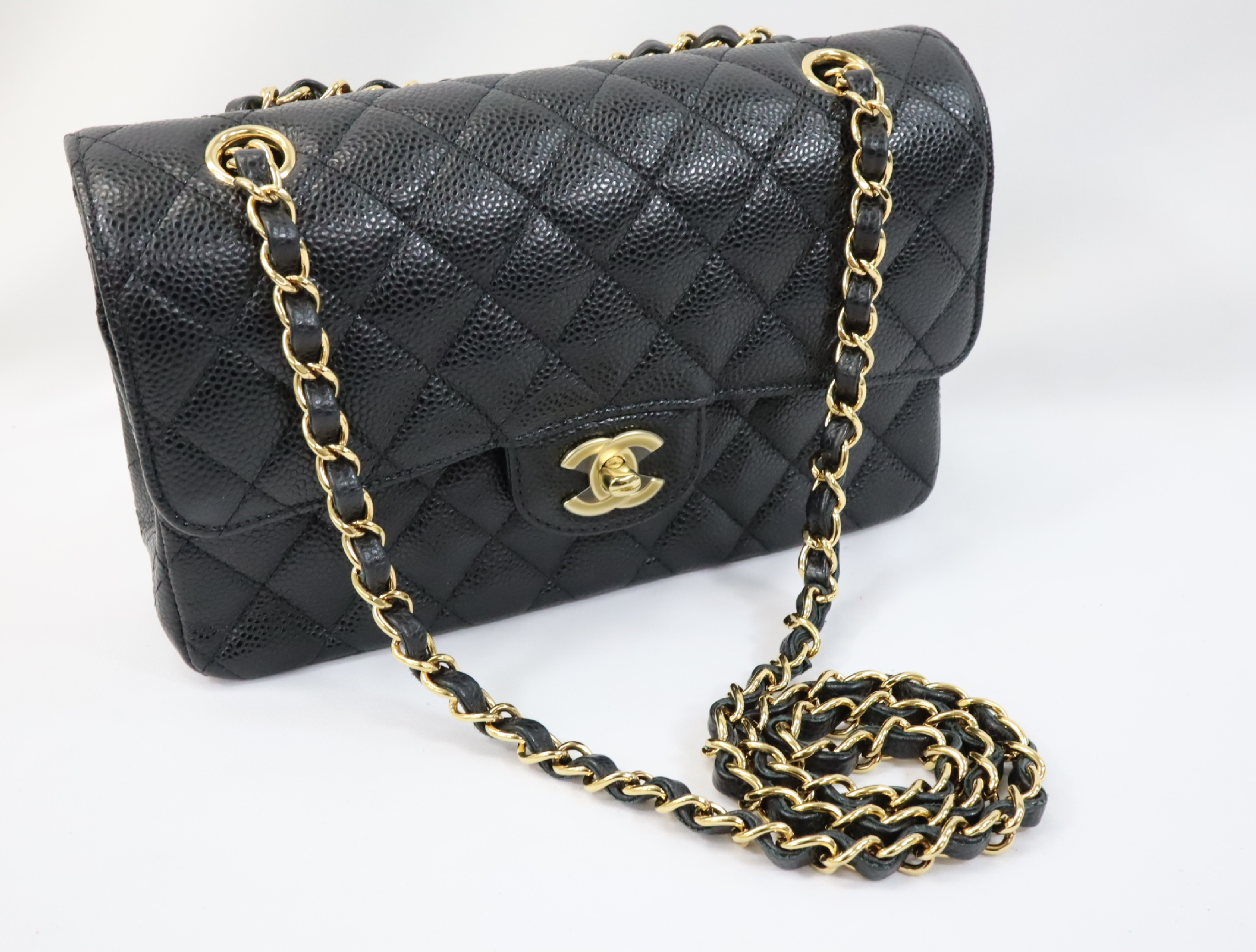 Matelassé 23 Caviar Skin Double Flap Black Serial Plate Gold Hardware A01113? Shoulder Bag — view 3
