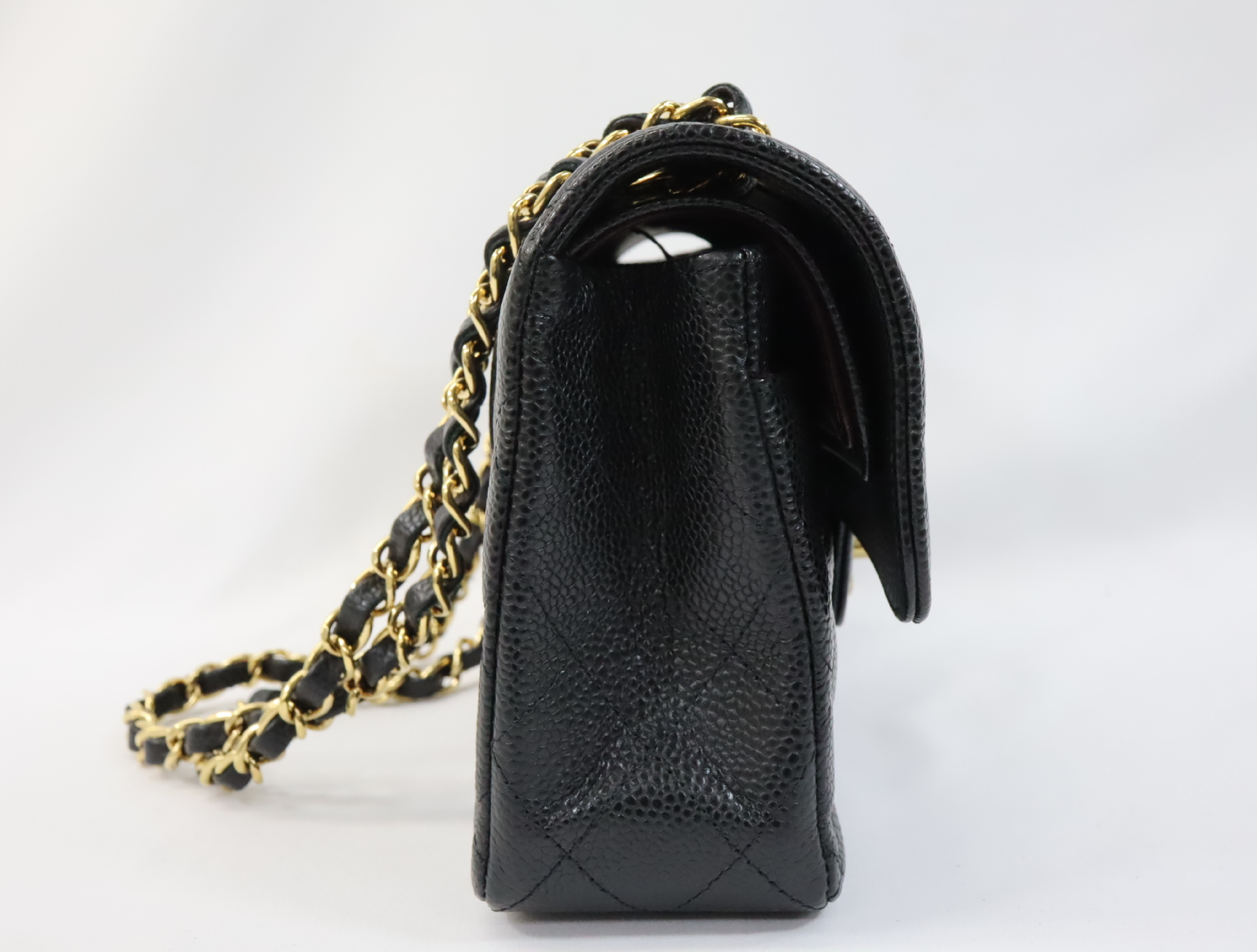 Matelassé 23 Caviar Skin Double Flap Black Serial Plate Gold Hardware A01113? Shoulder Bag — view 4