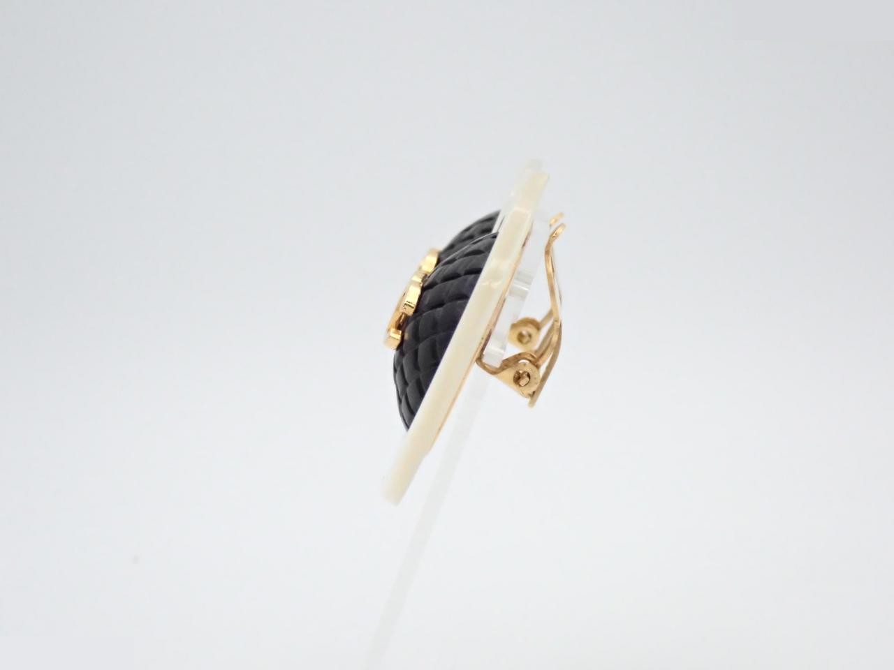 Earrings — view 3