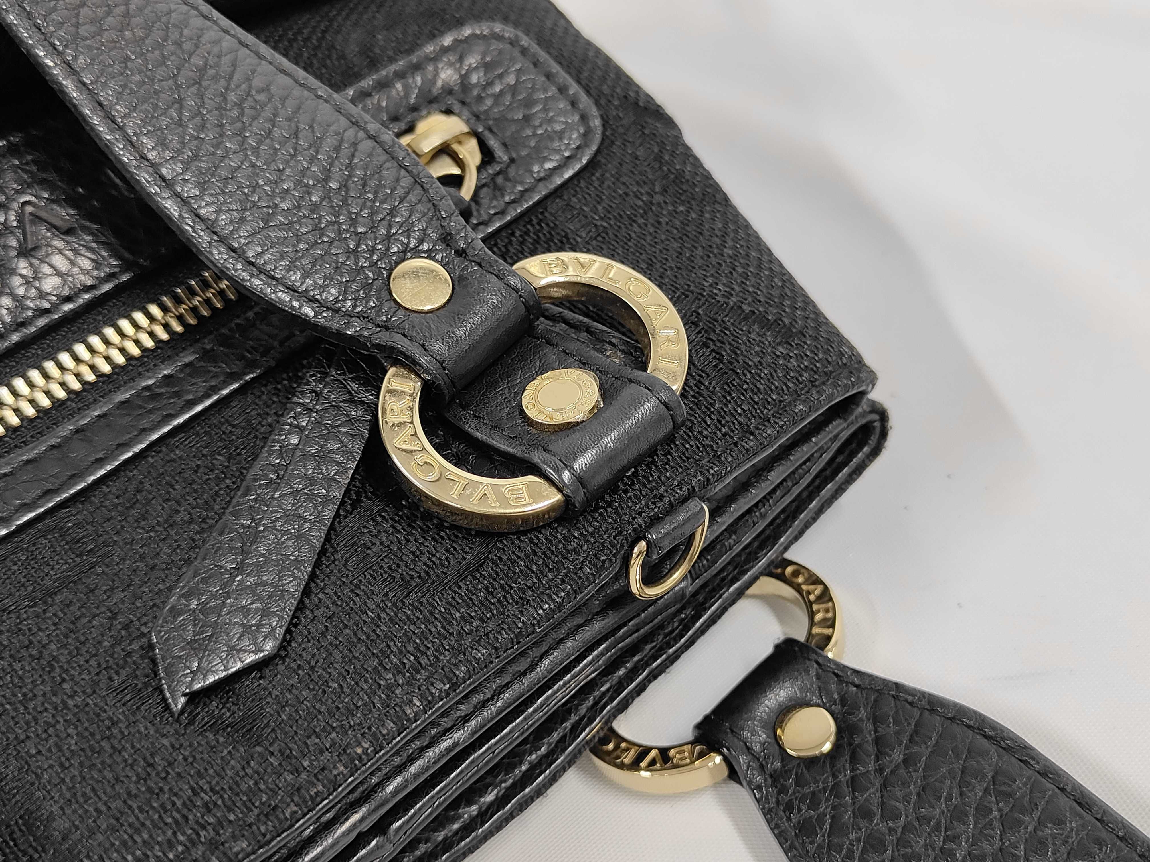 Logo Mania 2-Way Bag Handbag — view 6