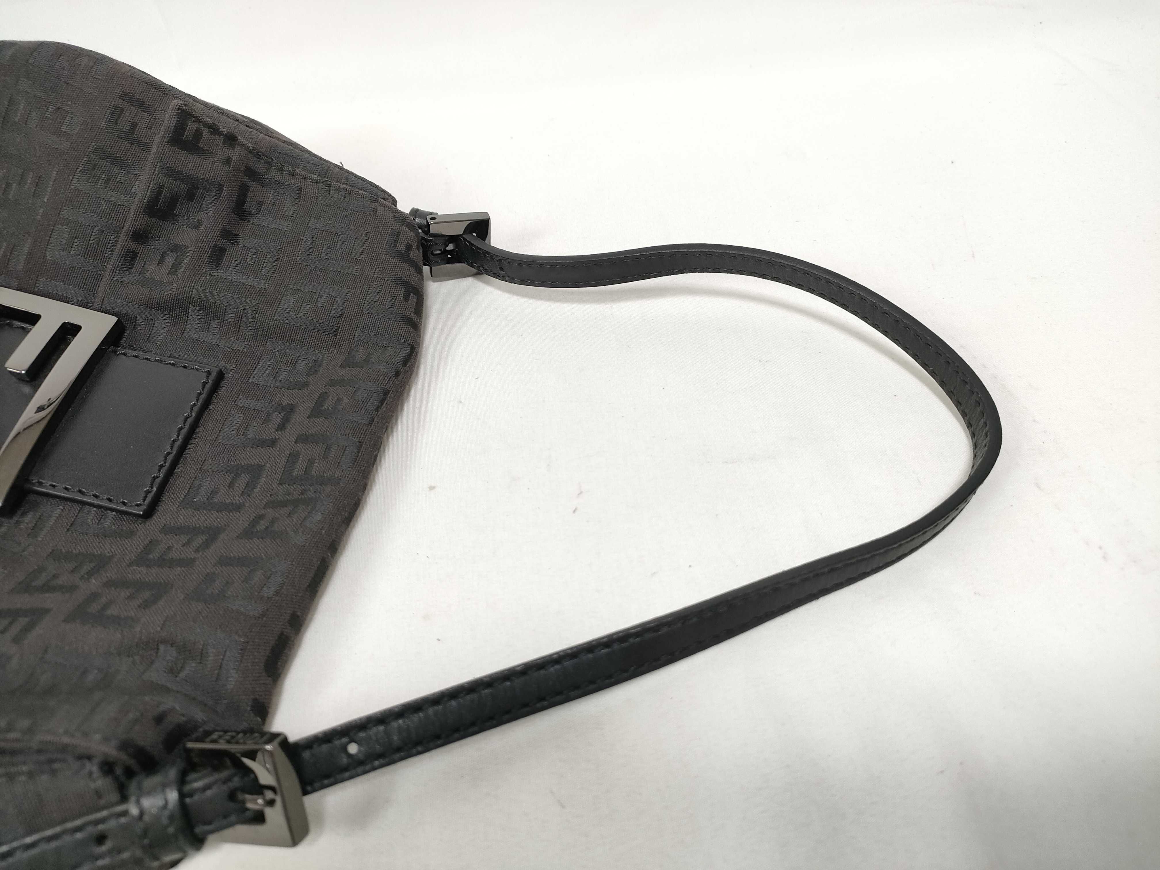 Mamma Bucket Zucchino Shoulder Bag — view 6