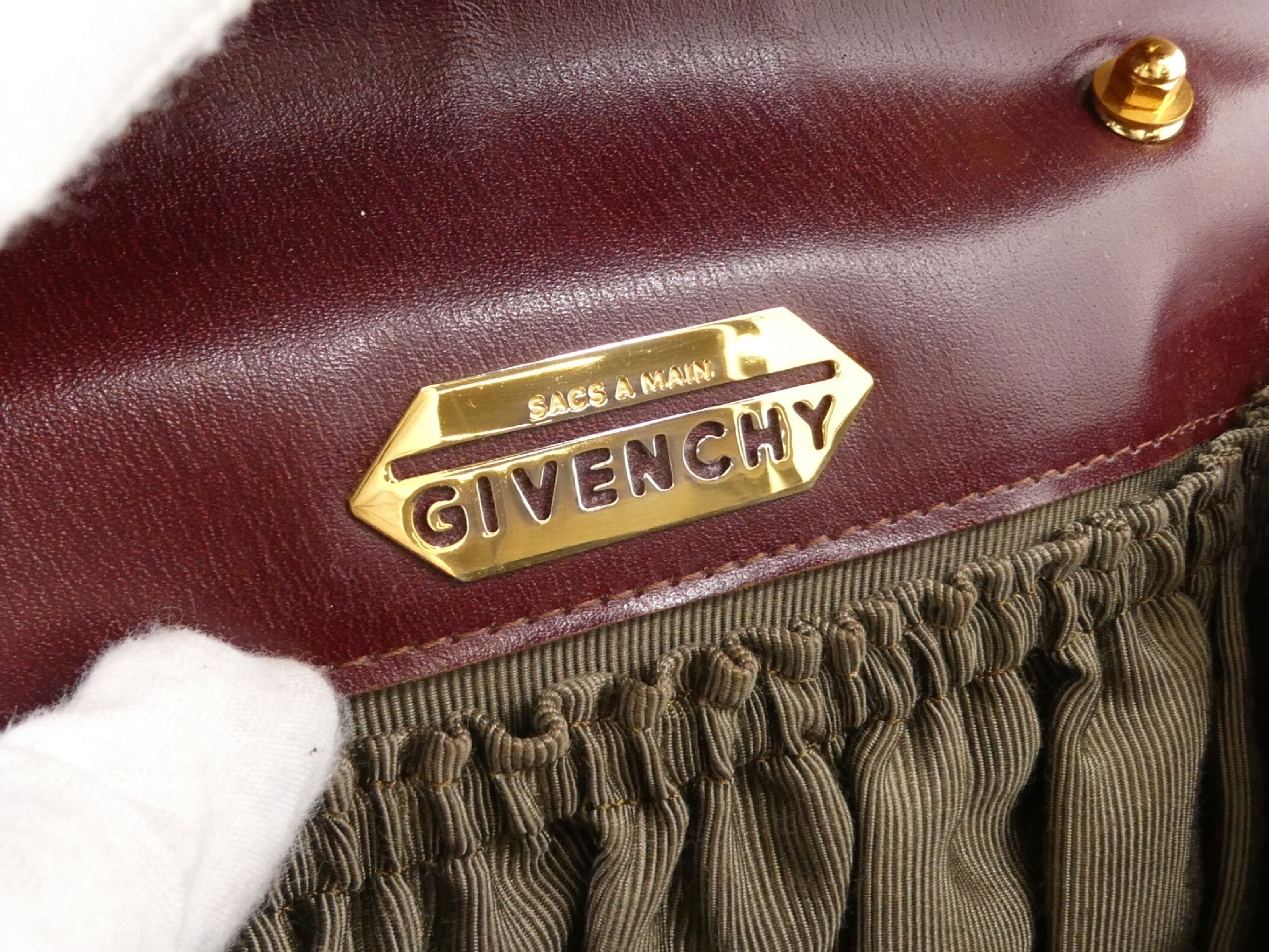 logo hardware leather handbag — view 8