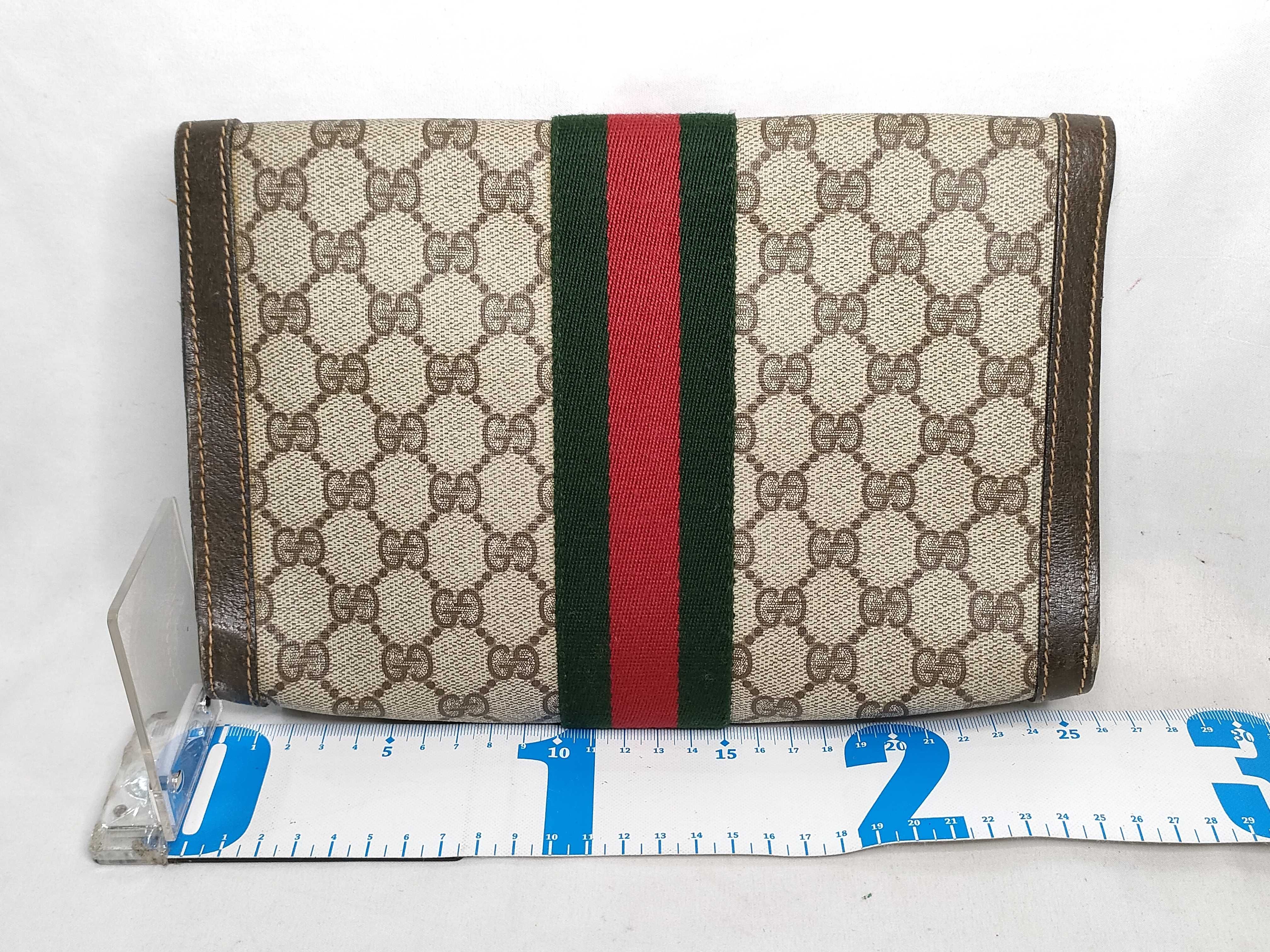 GG Supreme Sherry Line GG Supreme Clutch Bag — view 2