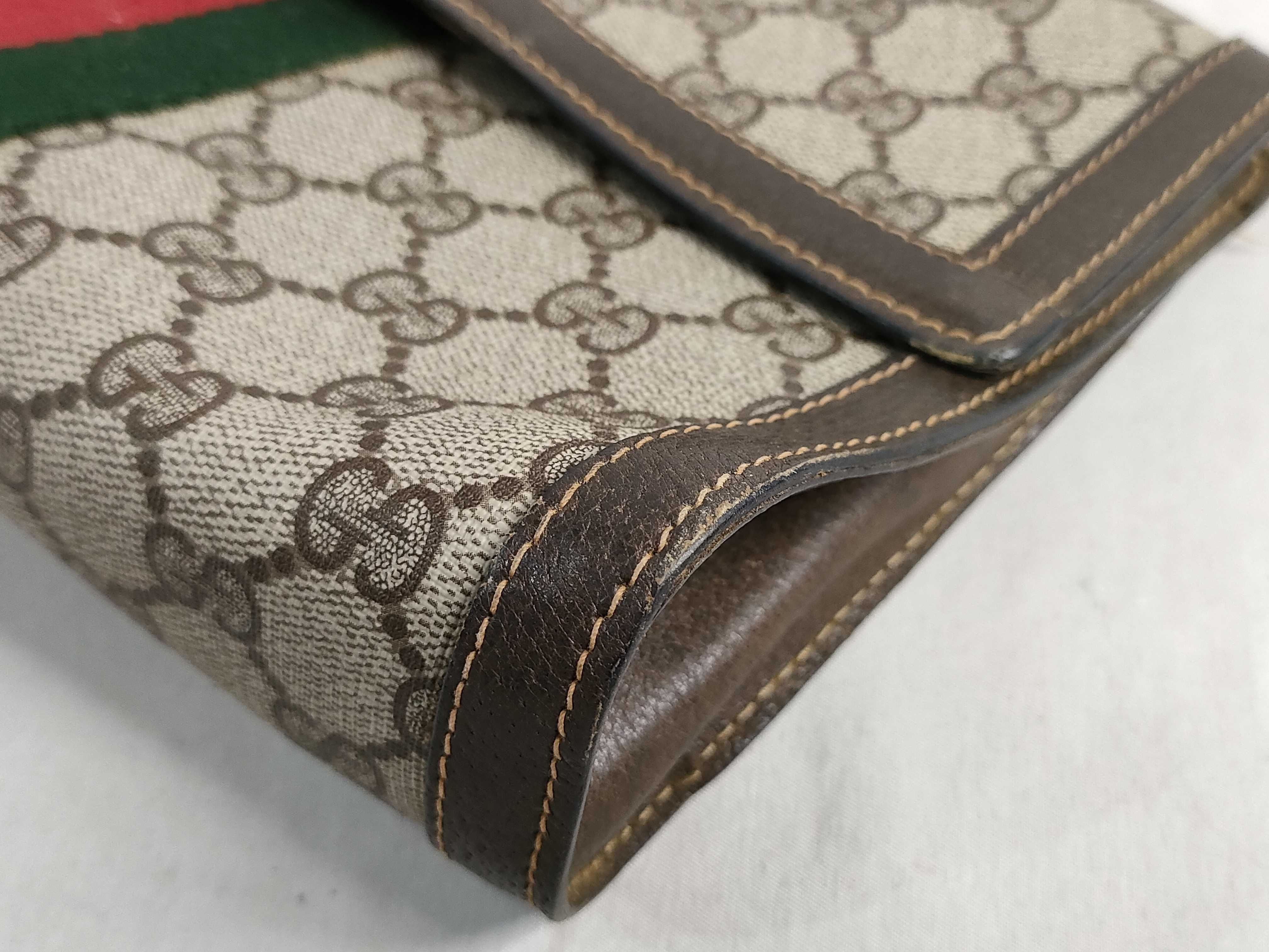 GG Supreme Sherry Line GG Supreme Clutch Bag — view 3
