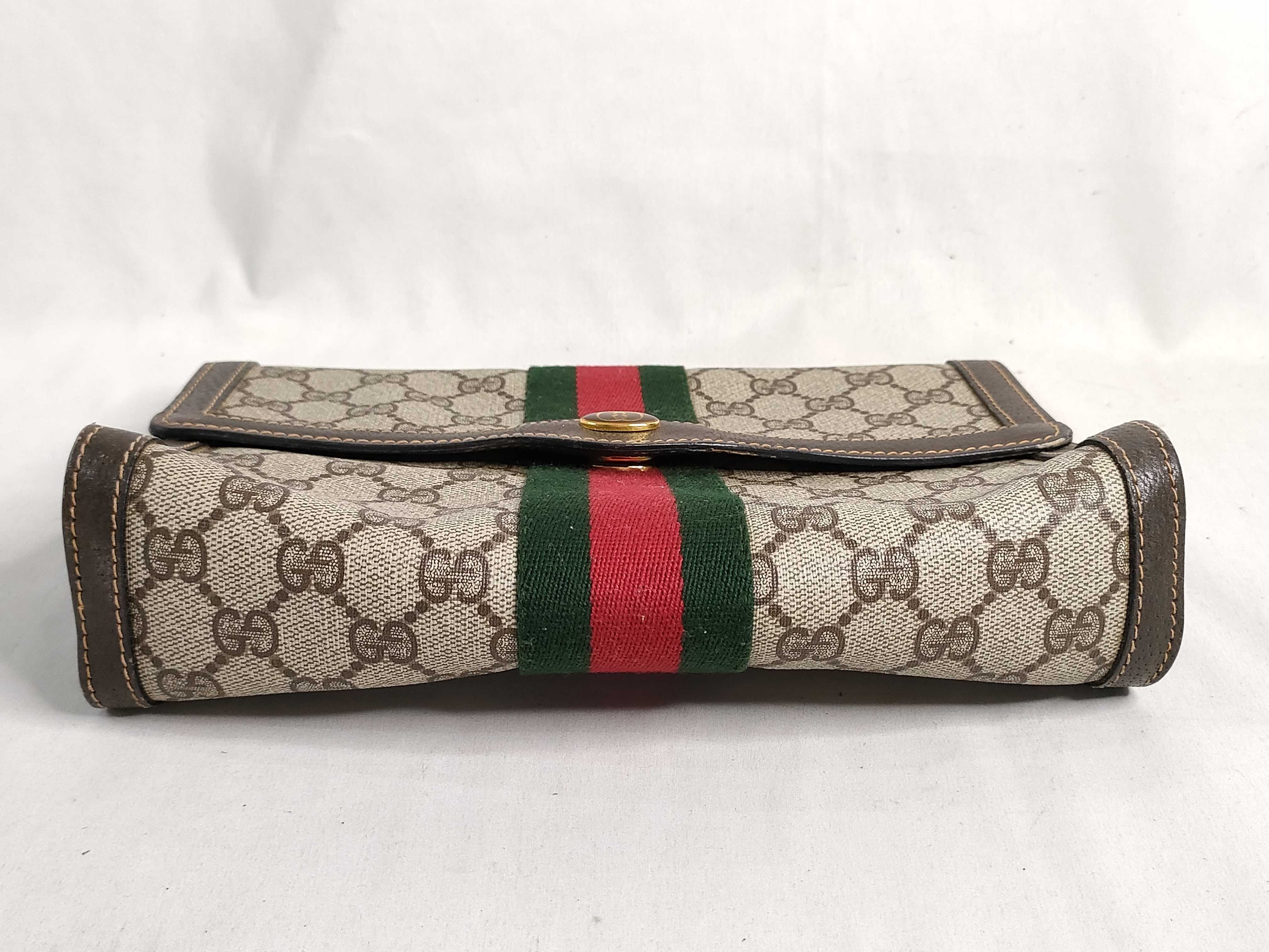 GG Supreme Sherry Line GG Supreme Clutch Bag — view 4