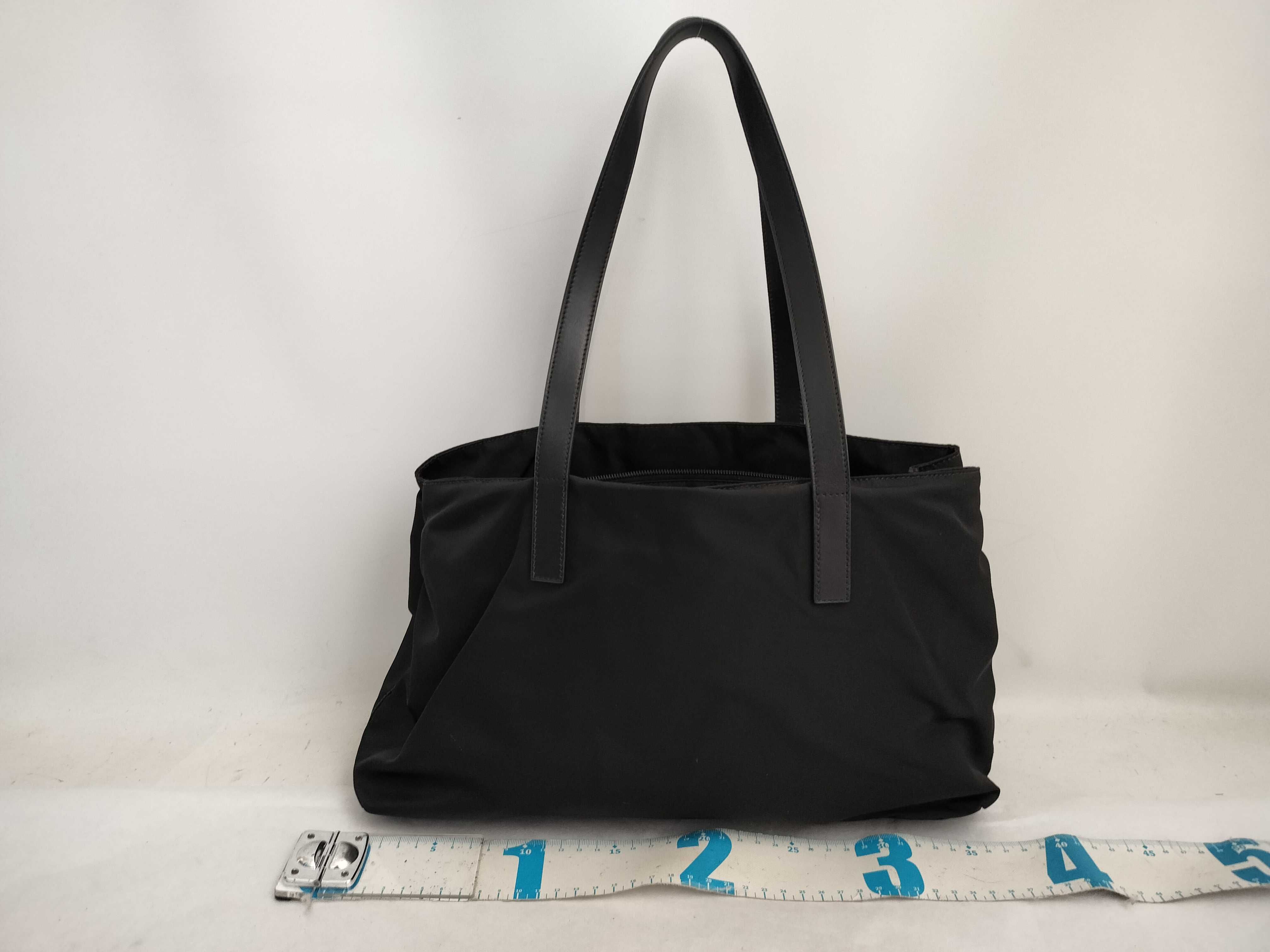 nylon tote bag, black. — view 2