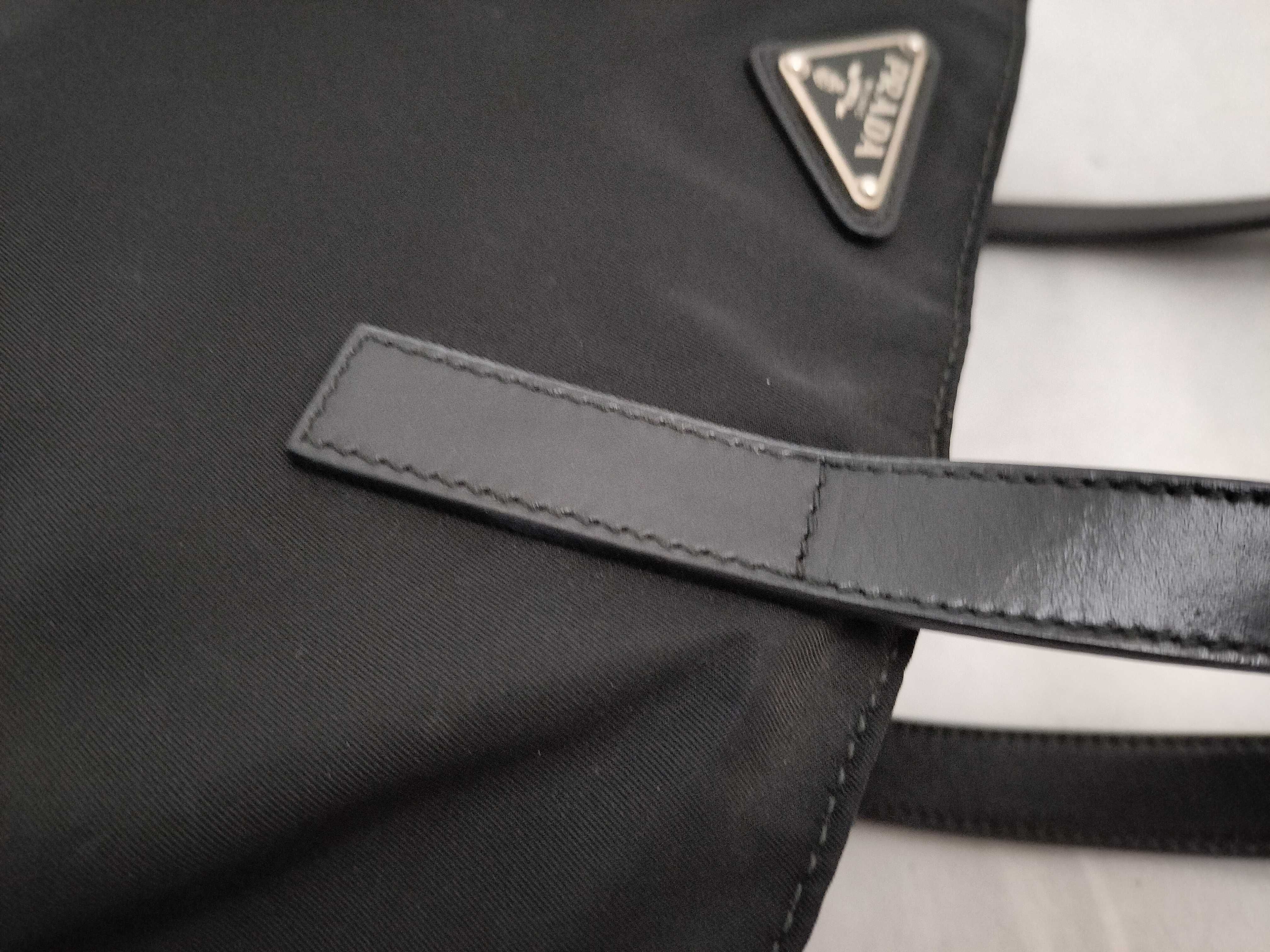 nylon tote bag, black. — view 5