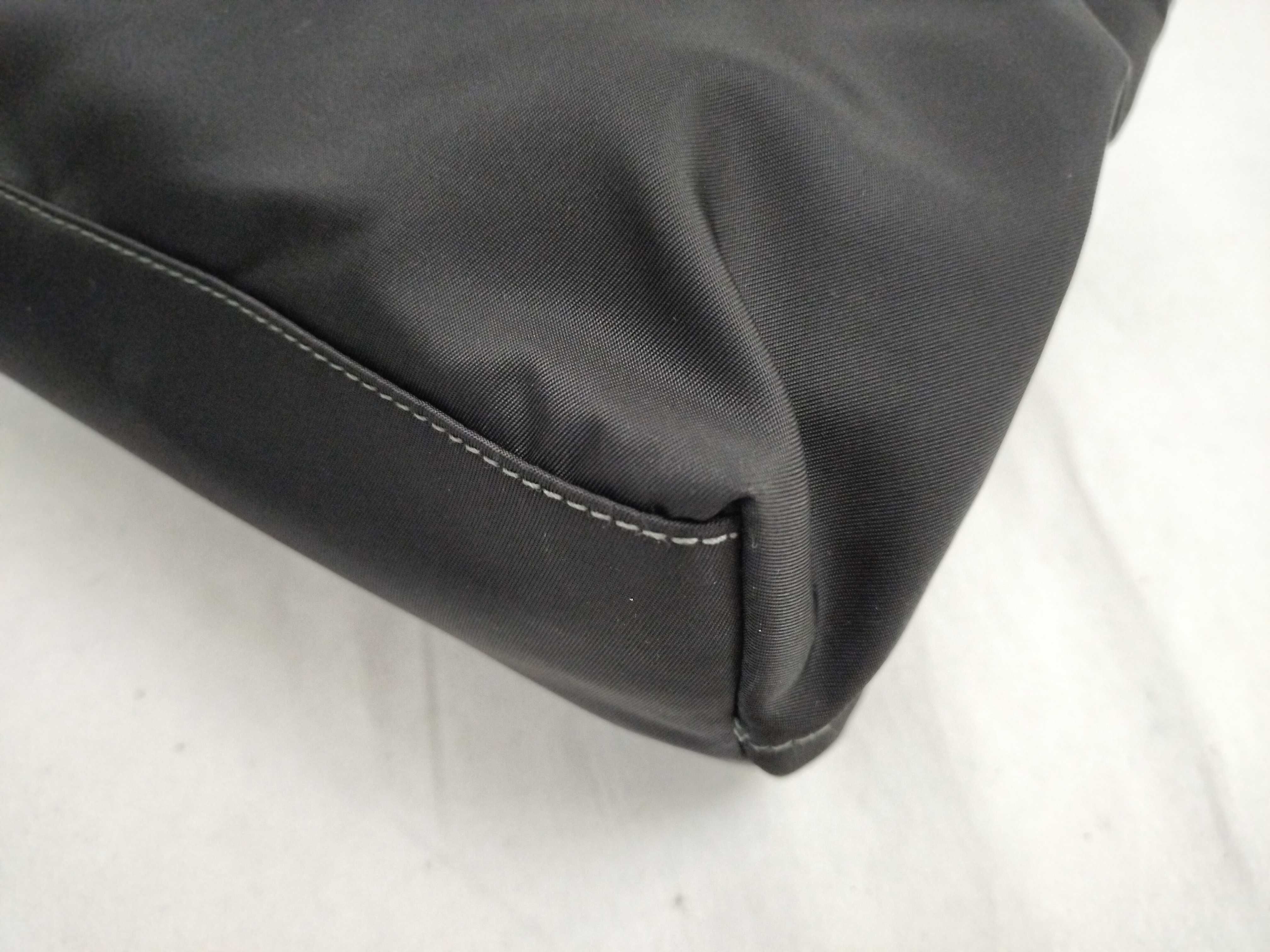 nylon tote bag, black. — view 6