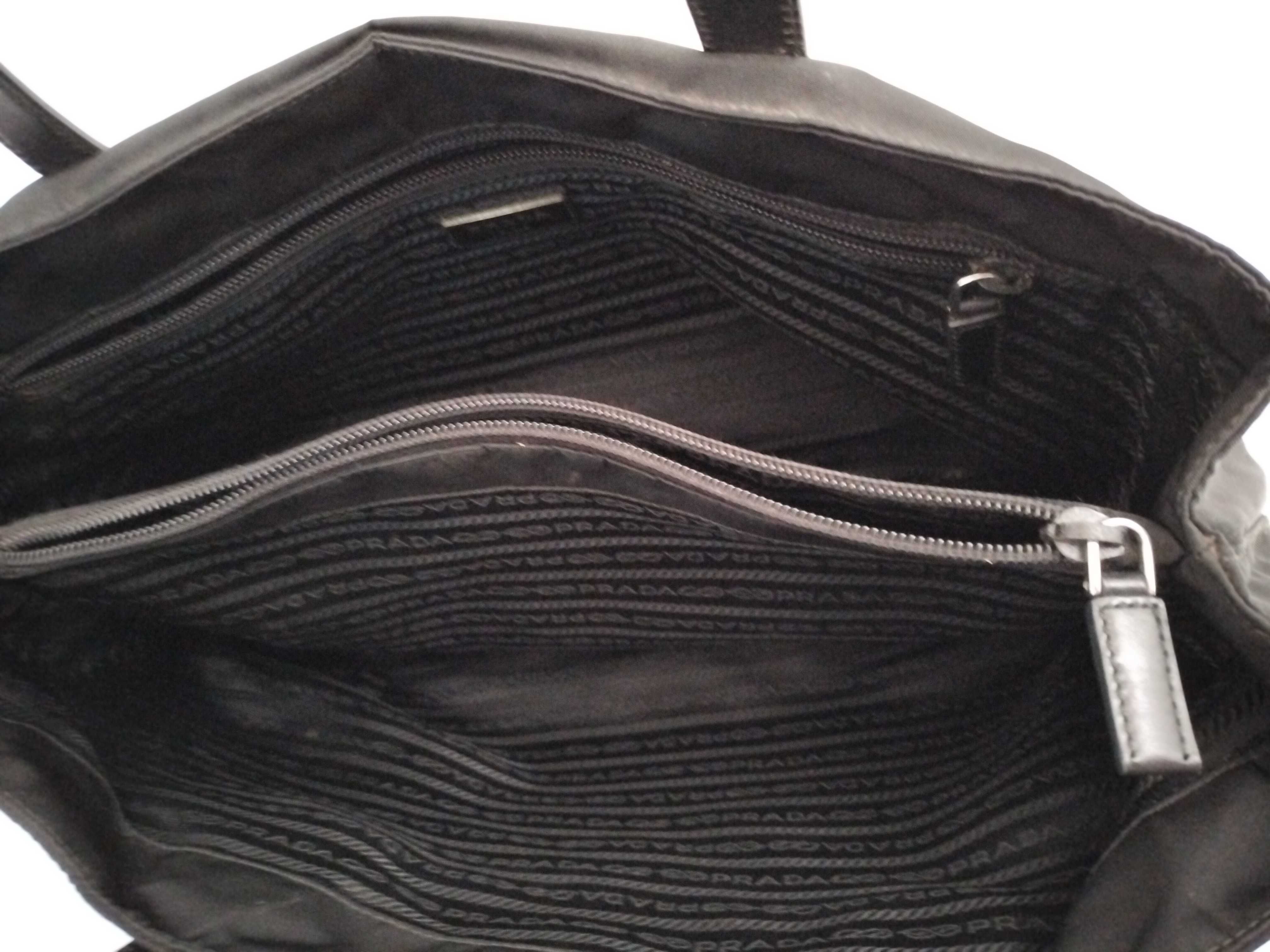 nylon tote bag, black. — view 9